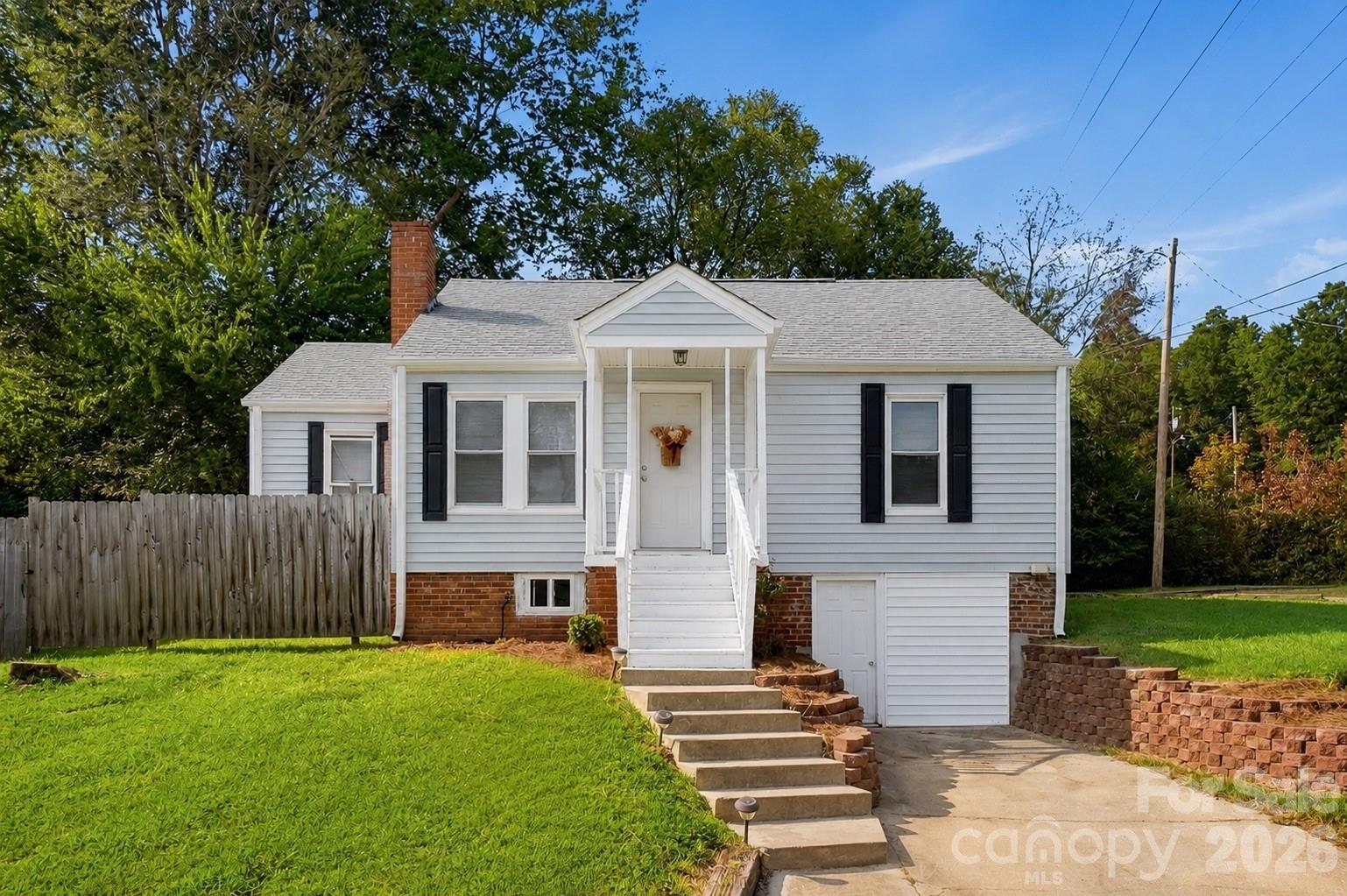 714 Parker Street Property Photo 1