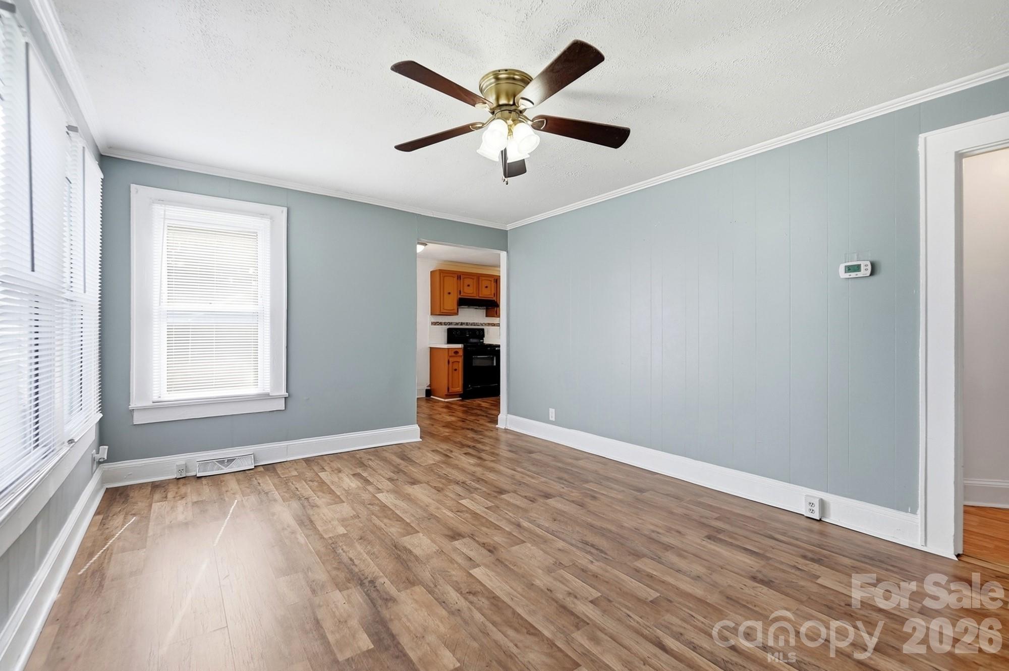 714 Parker Street Property Photo 10