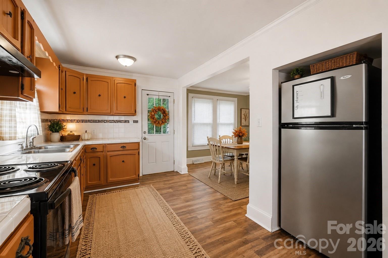 714 Parker Street Property Photo 18