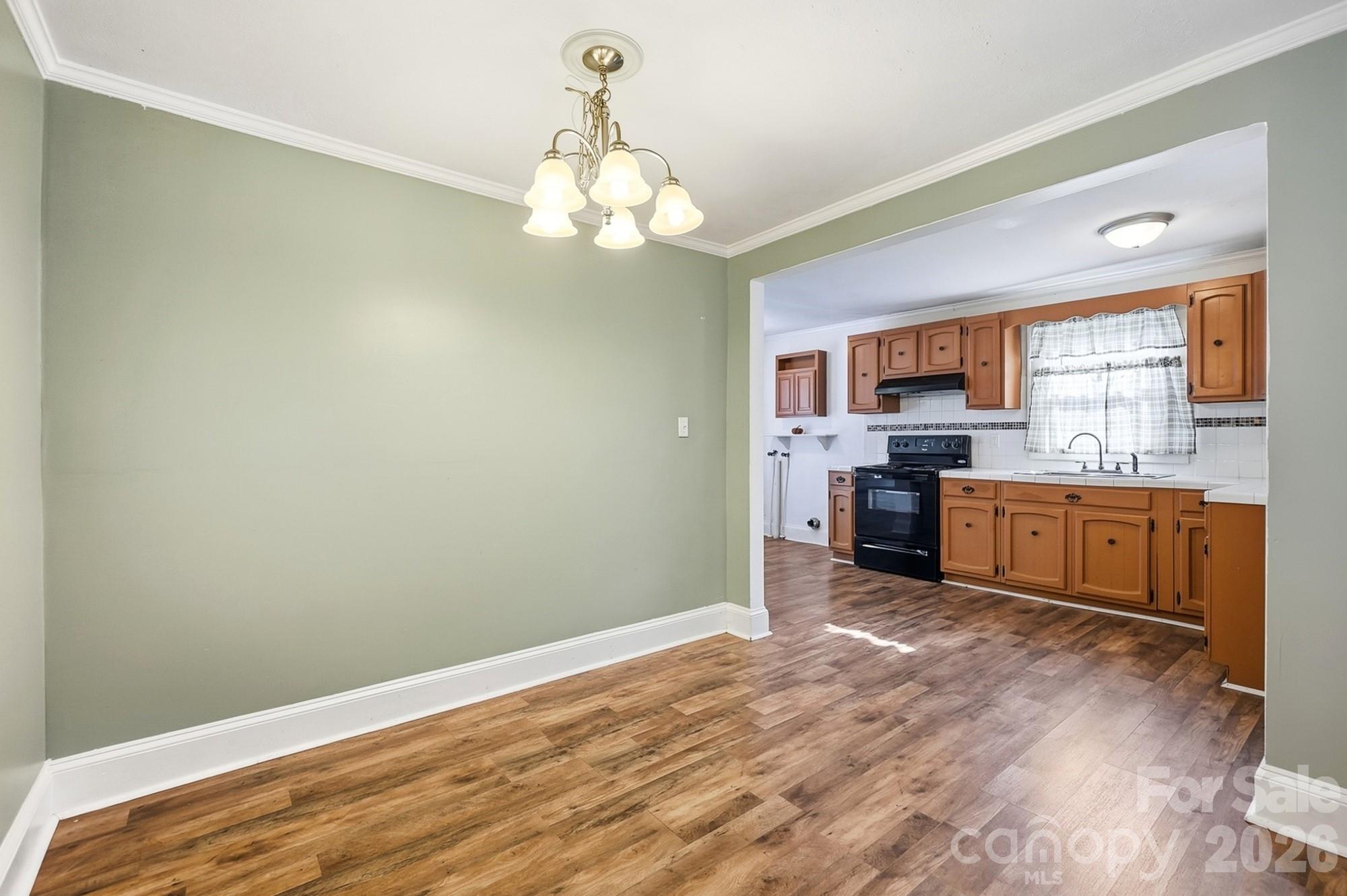 714 Parker Street Property Photo 27
