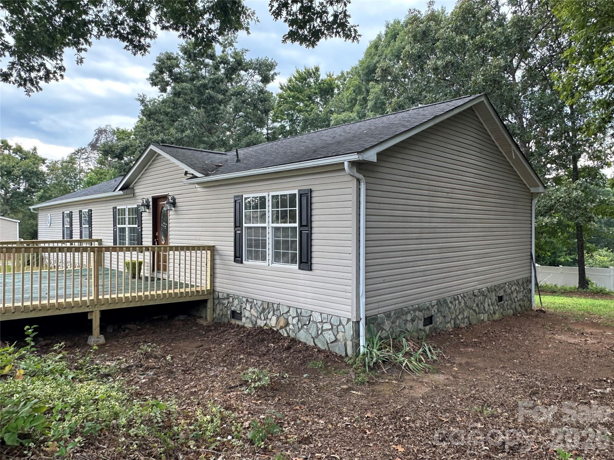 4786 Briar Court Property Photo 4