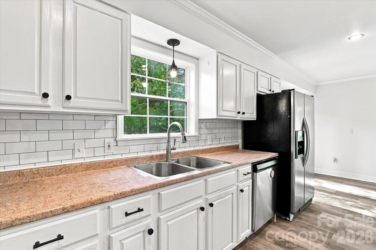 308 Browntown Road Property Photo 12