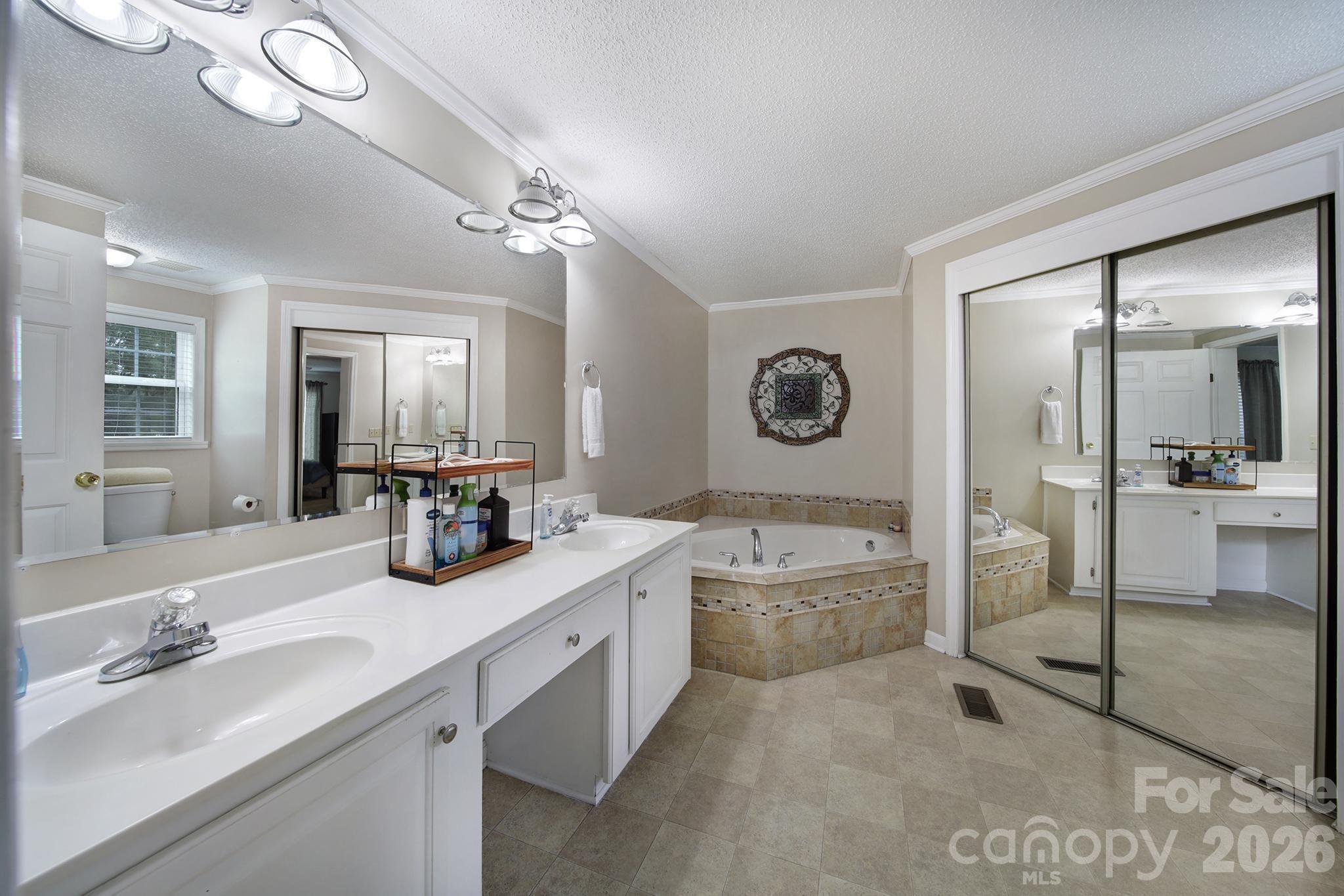 1421 Suttle Road Property Photo 16