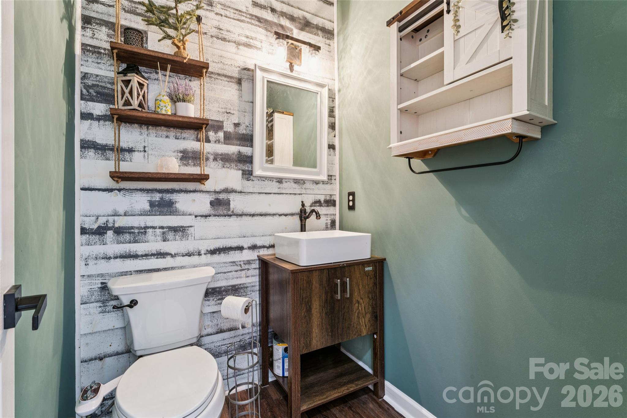 104 Planters Drive Property Photo 24