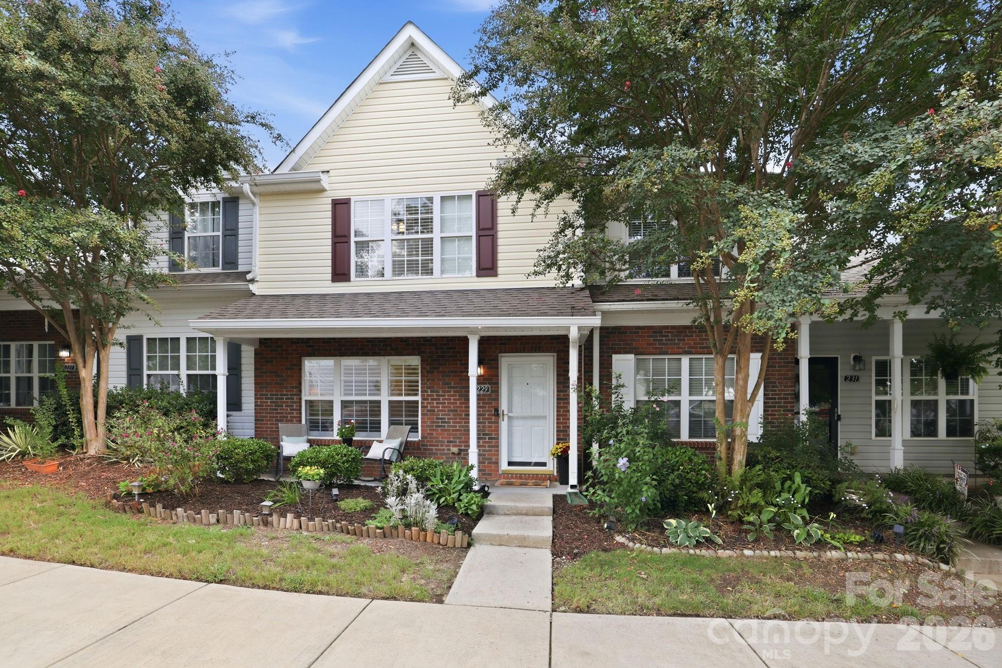 229 Primrose Walk Property Photo 1