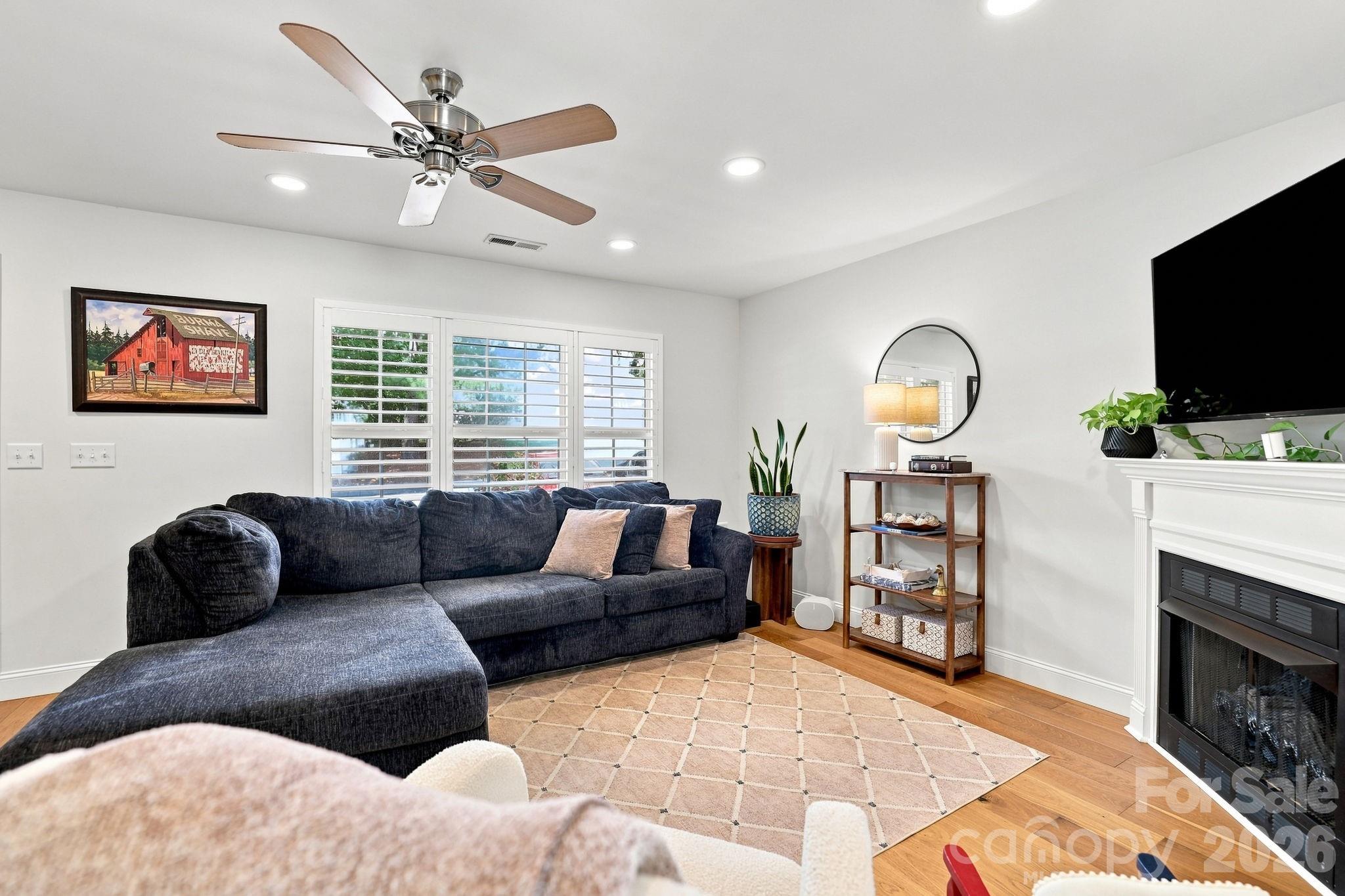229 Primrose Walk Property Photo 10