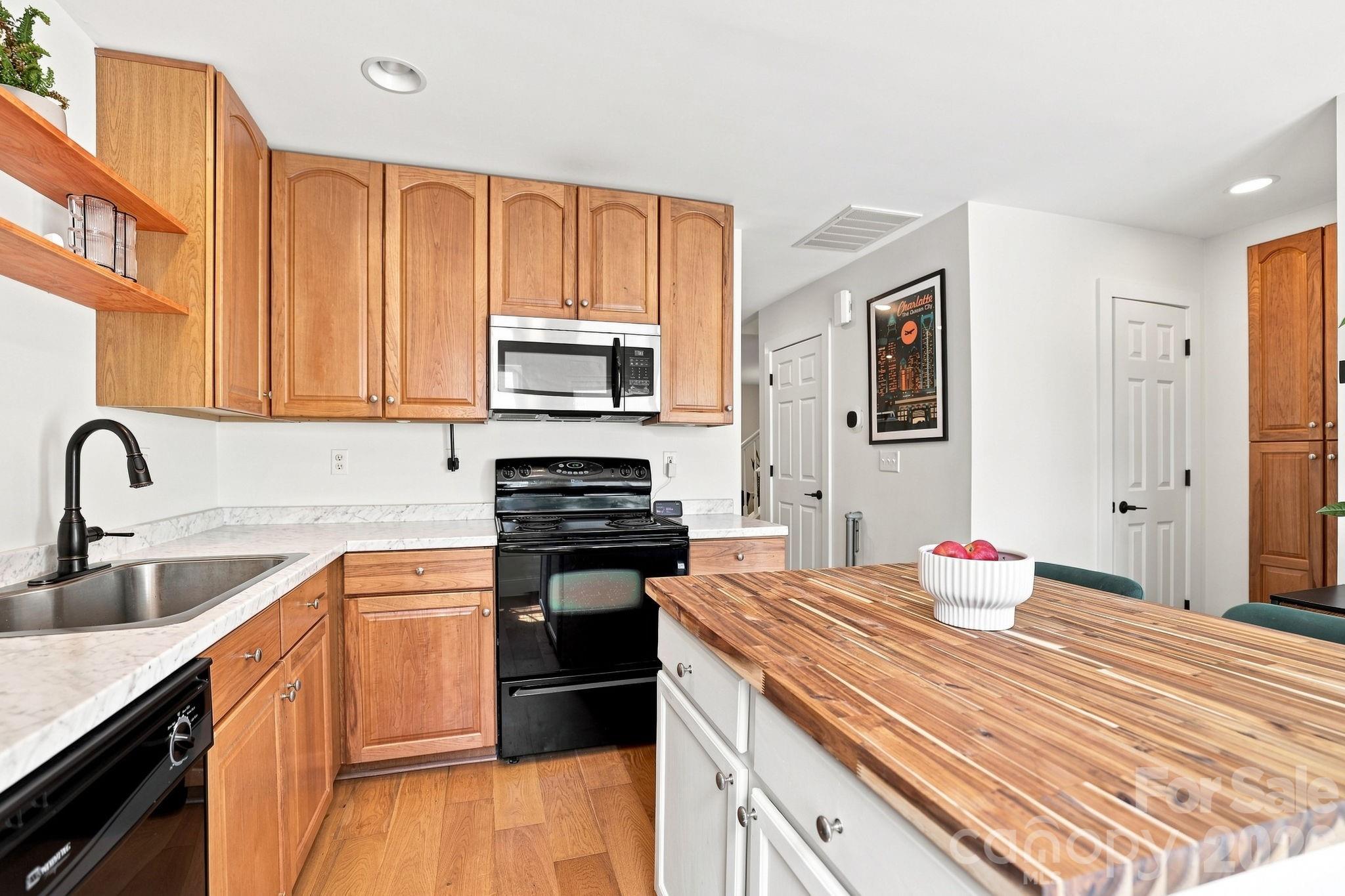 229 Primrose Walk Property Photo 13