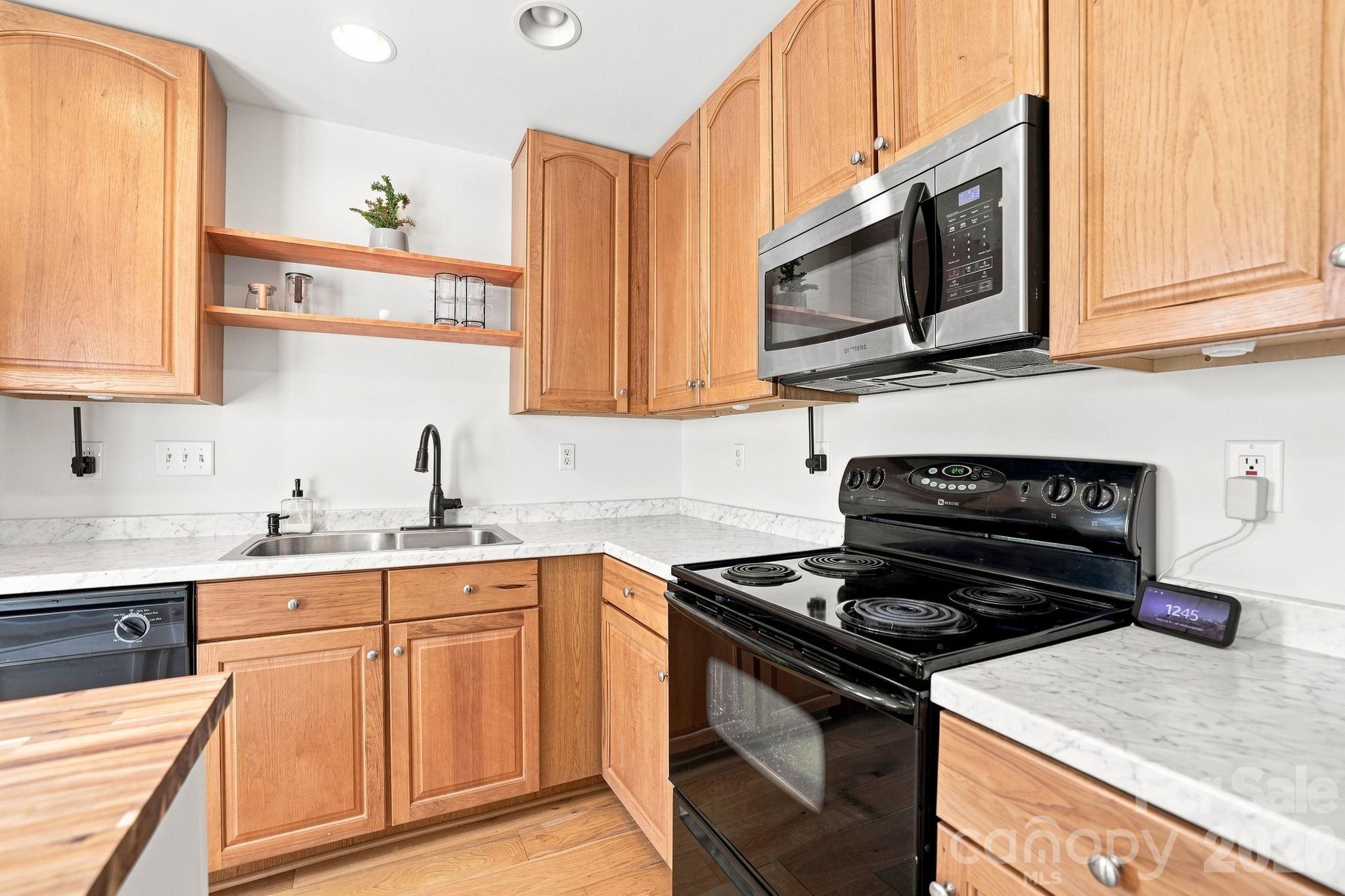 229 Primrose Walk Property Photo 14