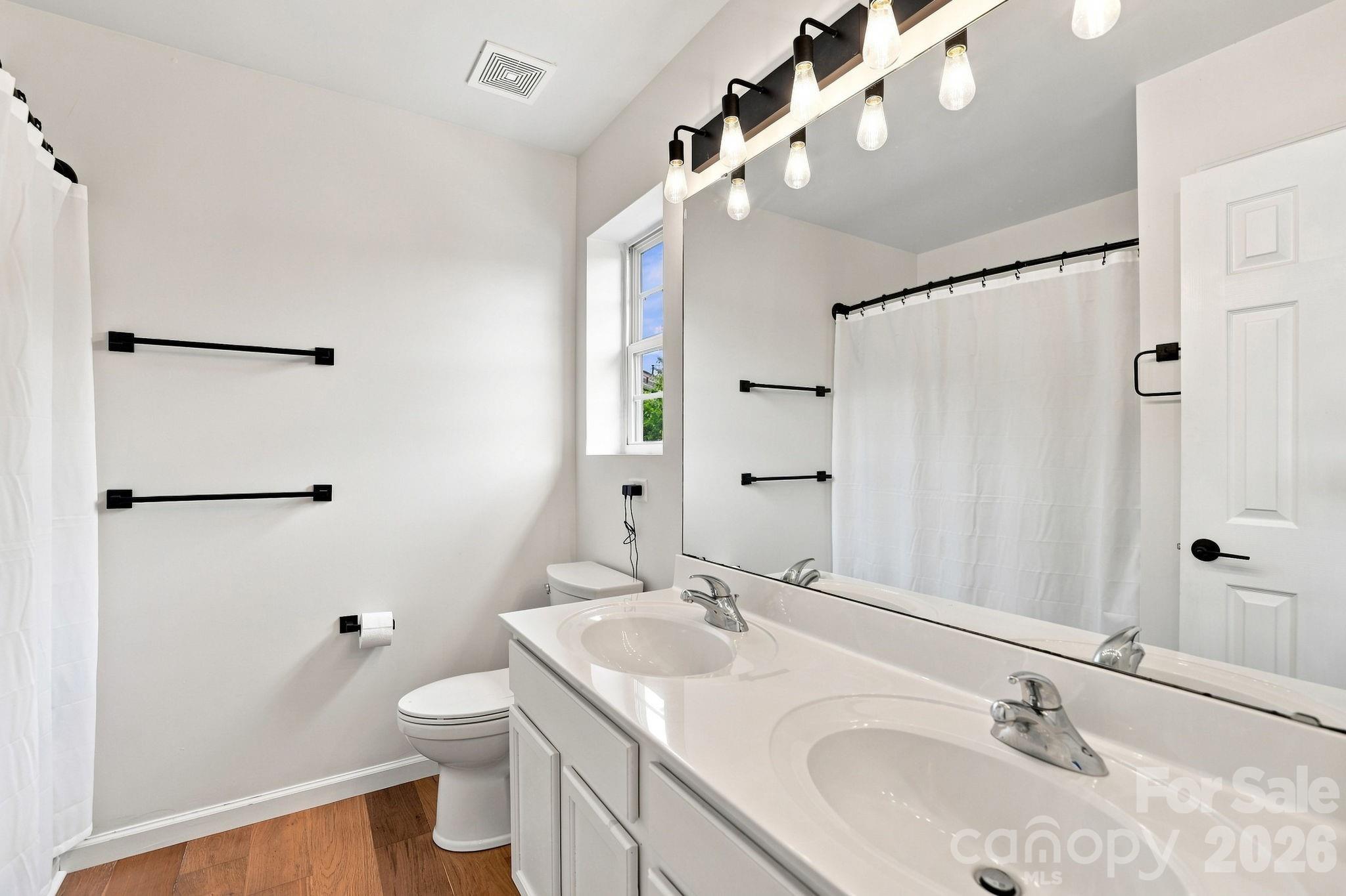 229 Primrose Walk Property Photo 28