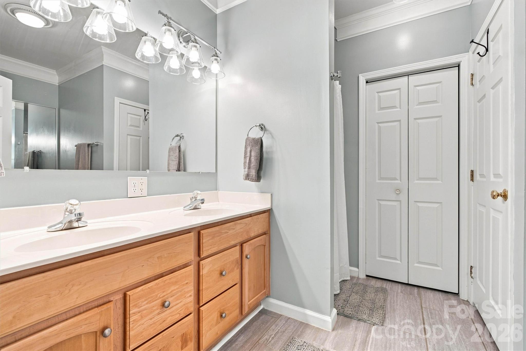 3686 Lake Bluff Drive Property Photo 20