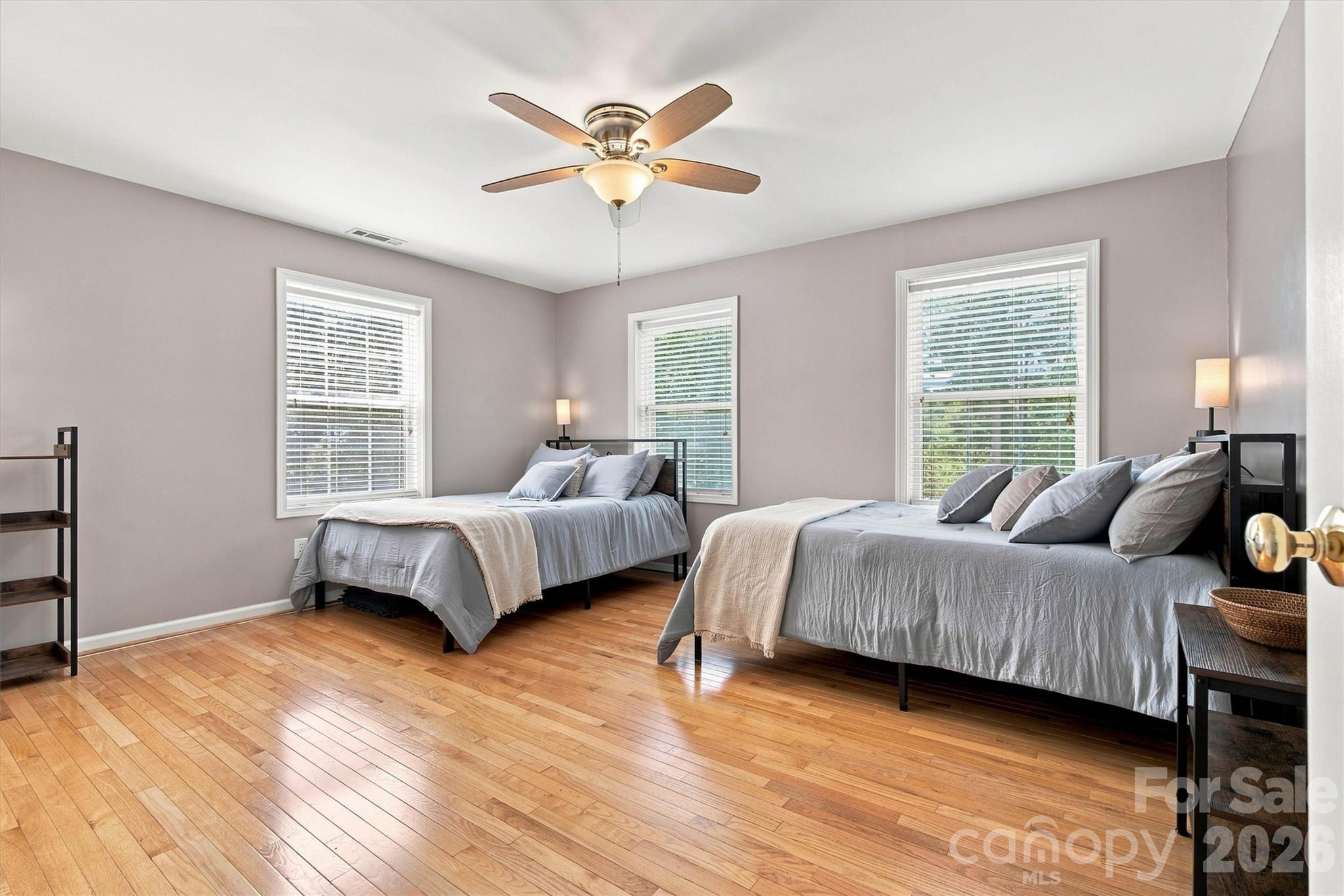 3686 Lake Bluff Drive Property Photo 24