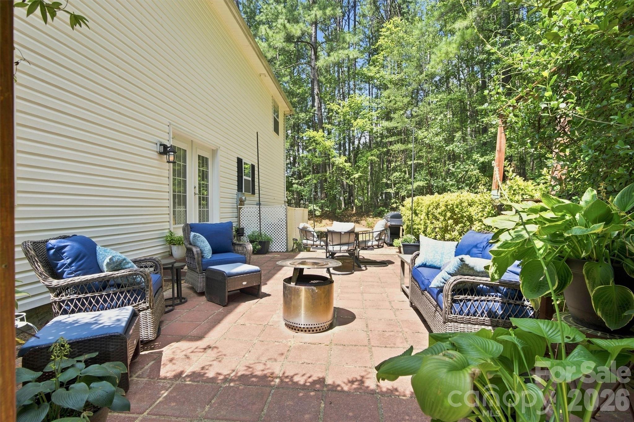 3686 Lake Bluff Drive Property Photo 36
