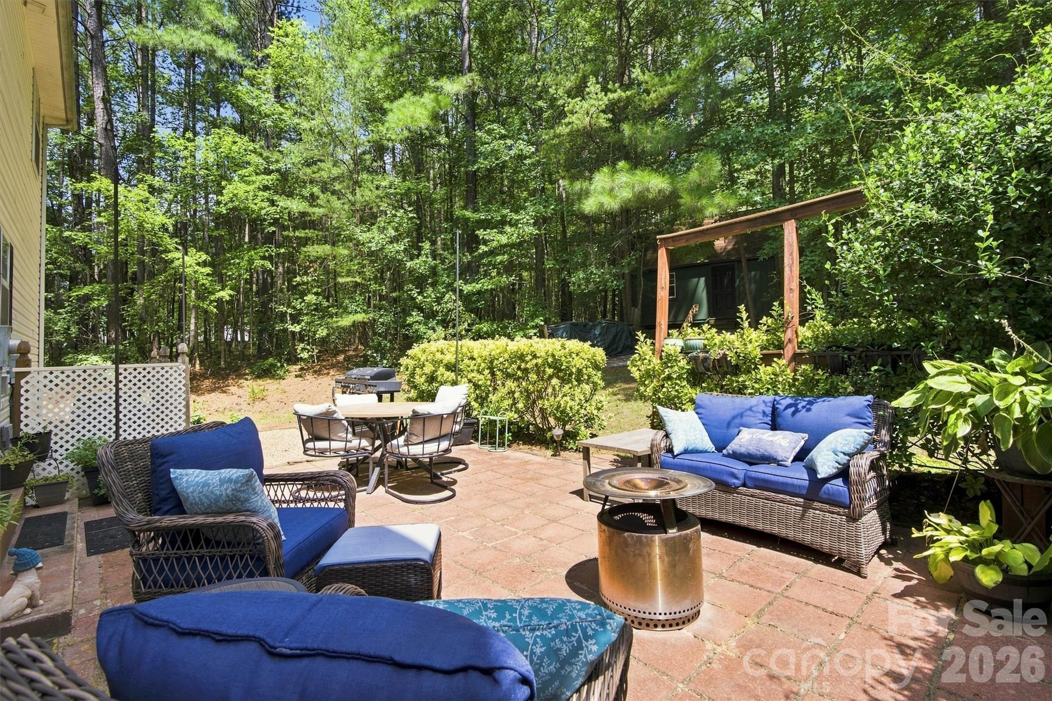 3686 Lake Bluff Drive Property Photo 37