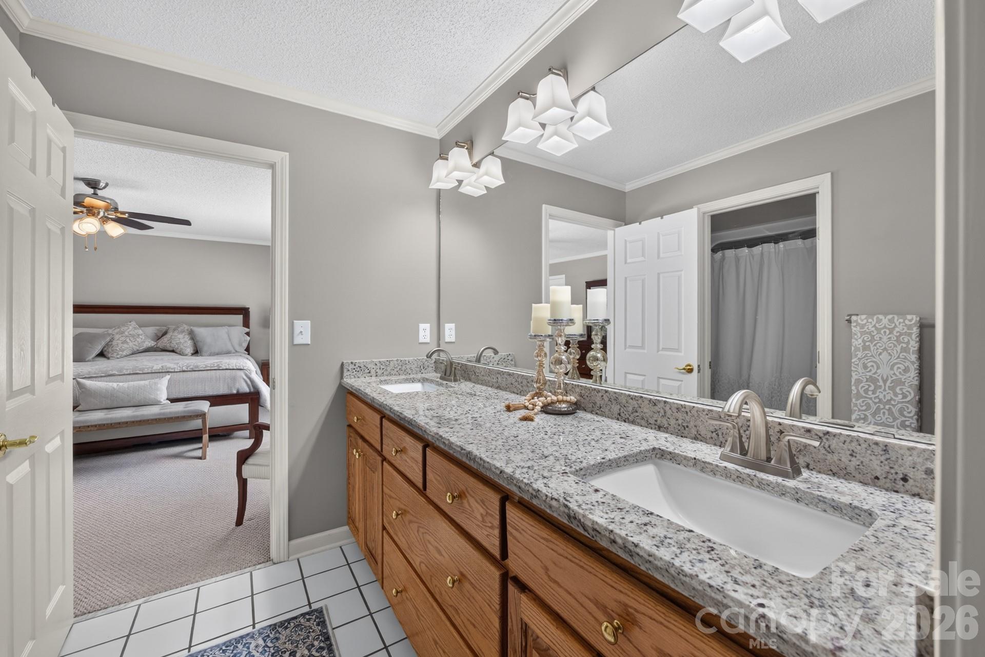 525 Gin Road Property Photo 15