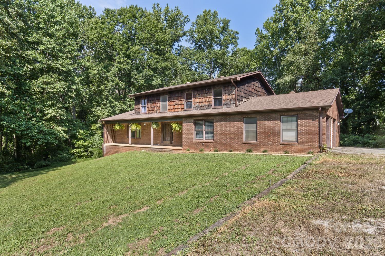 94 Stone Drive Property Photo 2