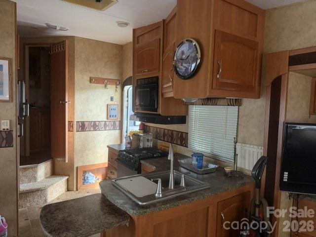 110 Starboard Trail Property Photo 12