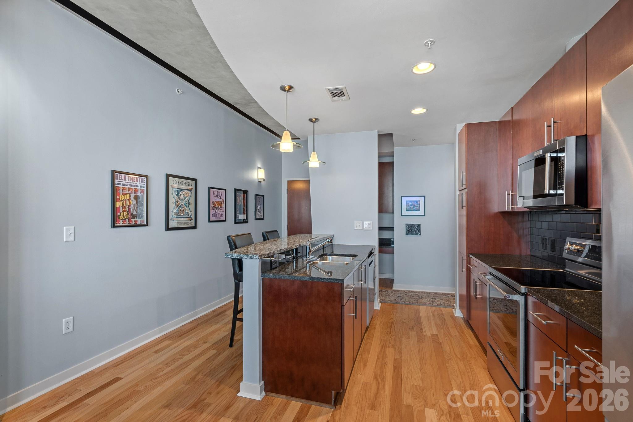 210 N Church Street 2310 Property Photo 7