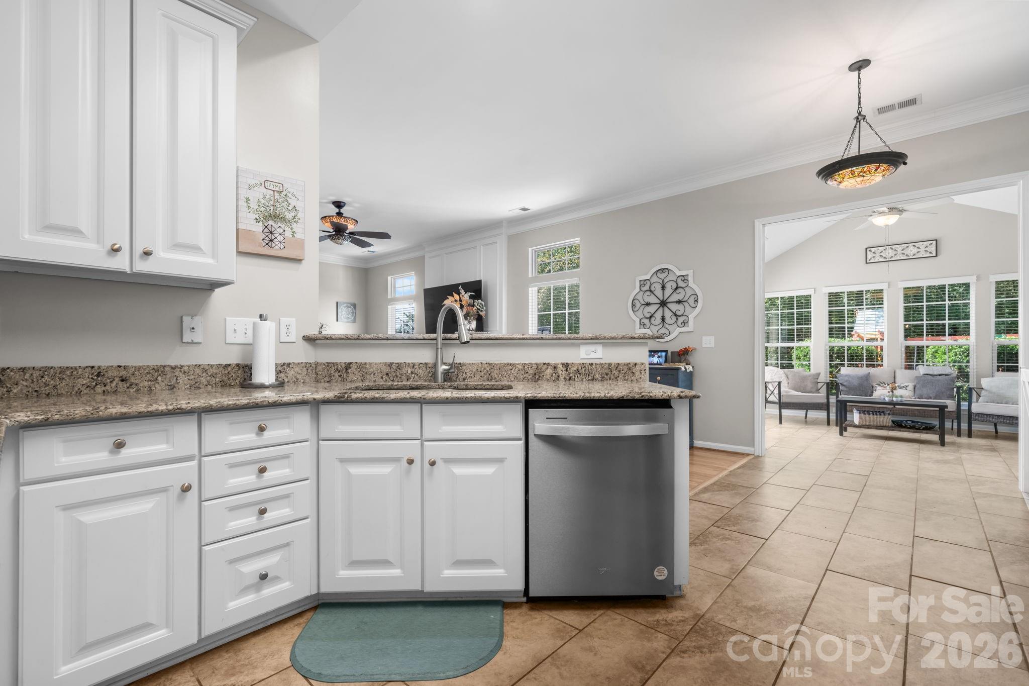 2413 Smith Cove Road Property Photo 5