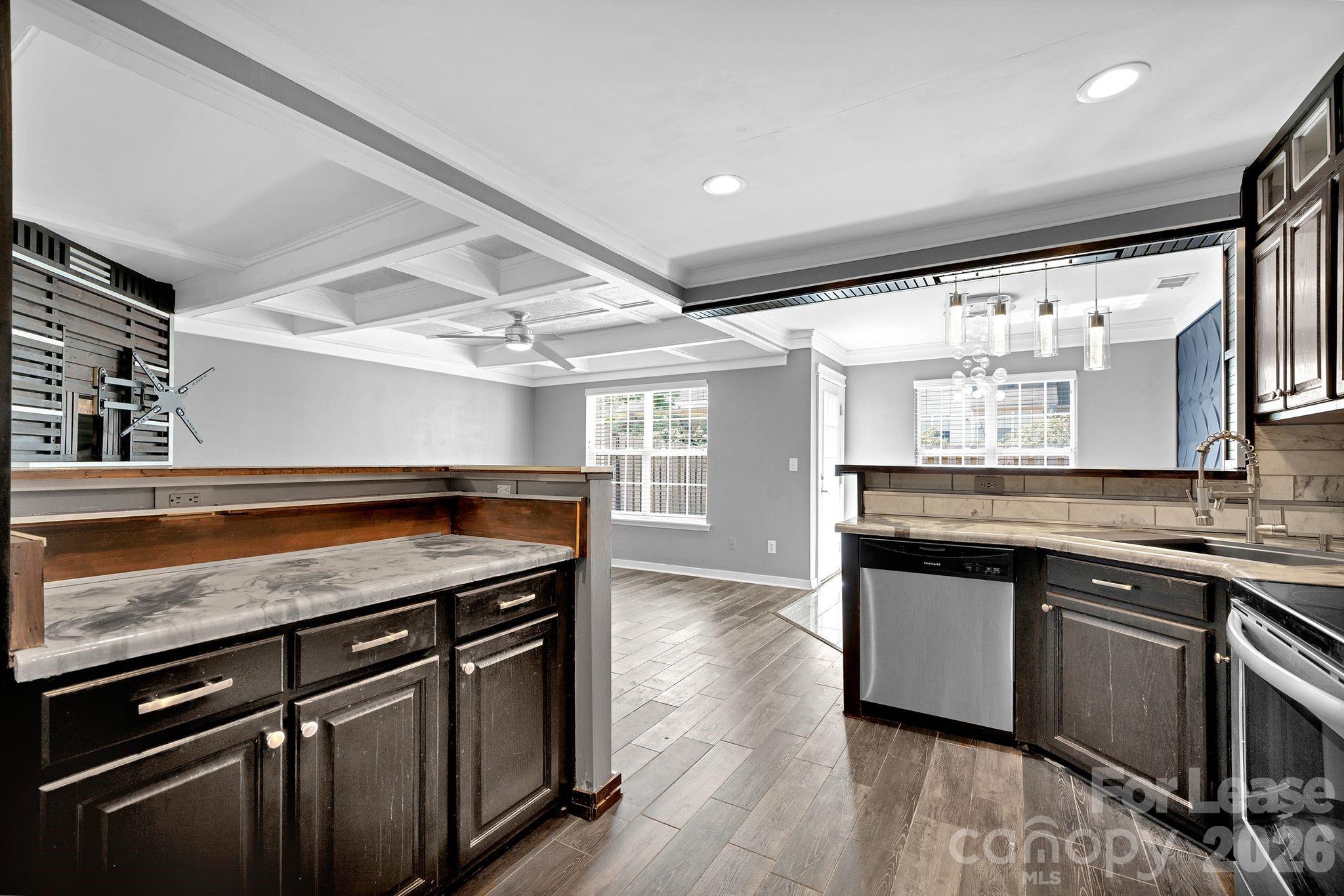 9653 Terrier Way Property Photo 11