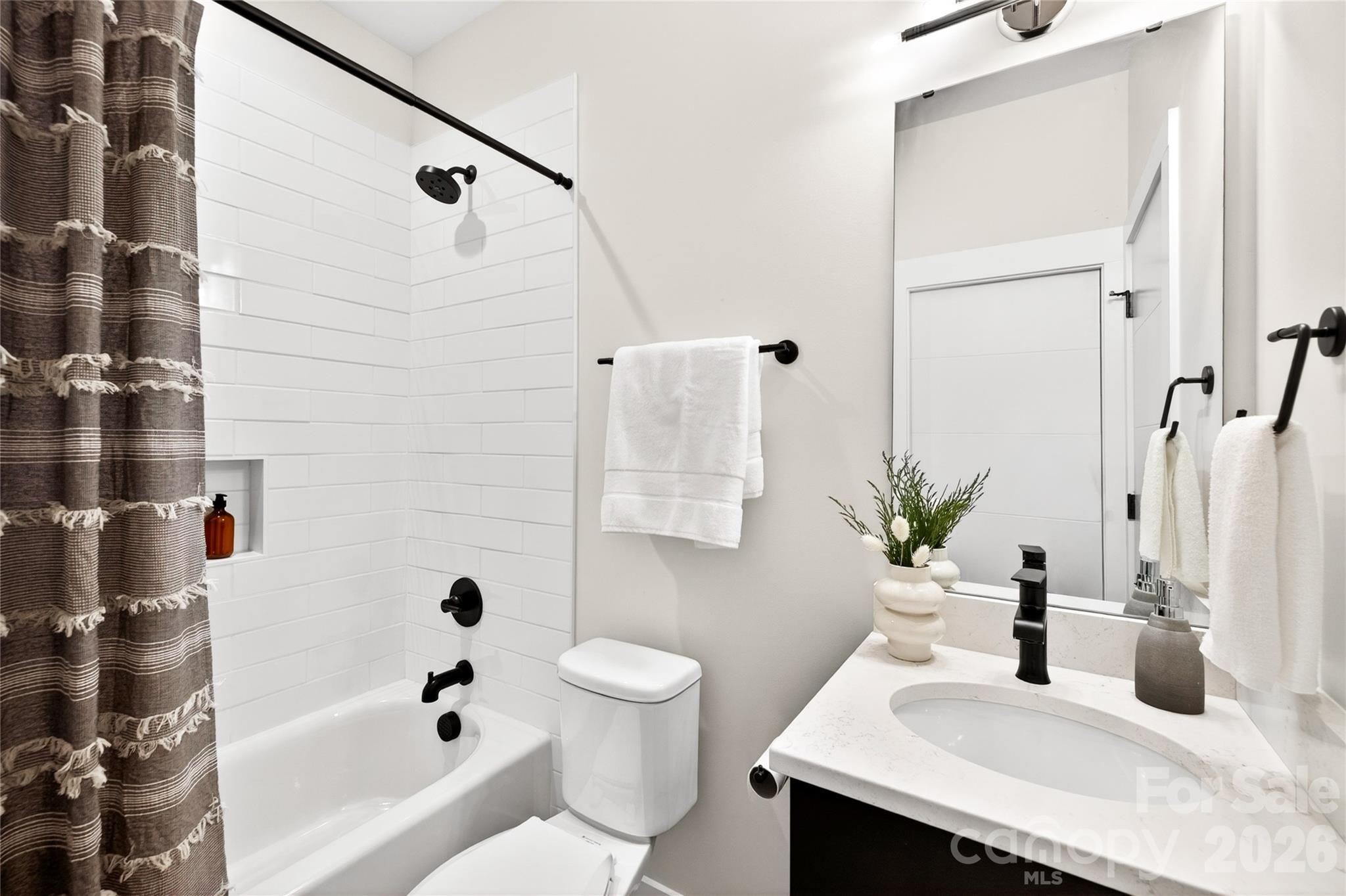 5044 Double Lakes Drive Property Photo 8