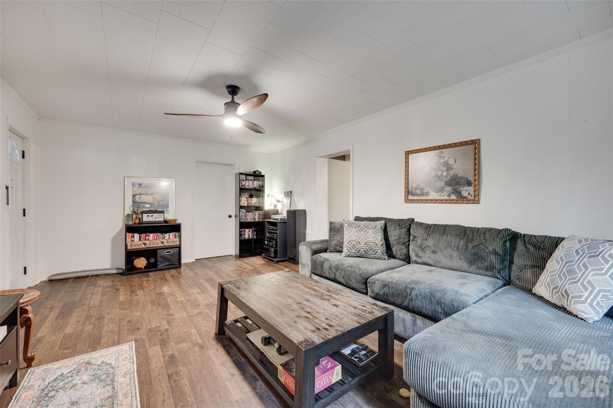 608 Spruce Street Property Photo 6