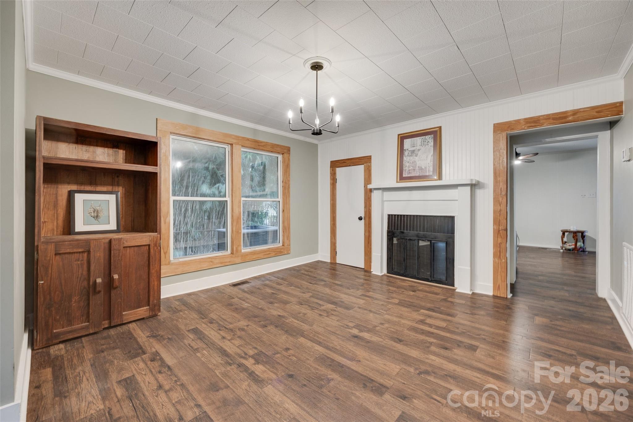 608 Spruce Street Property Photo 9