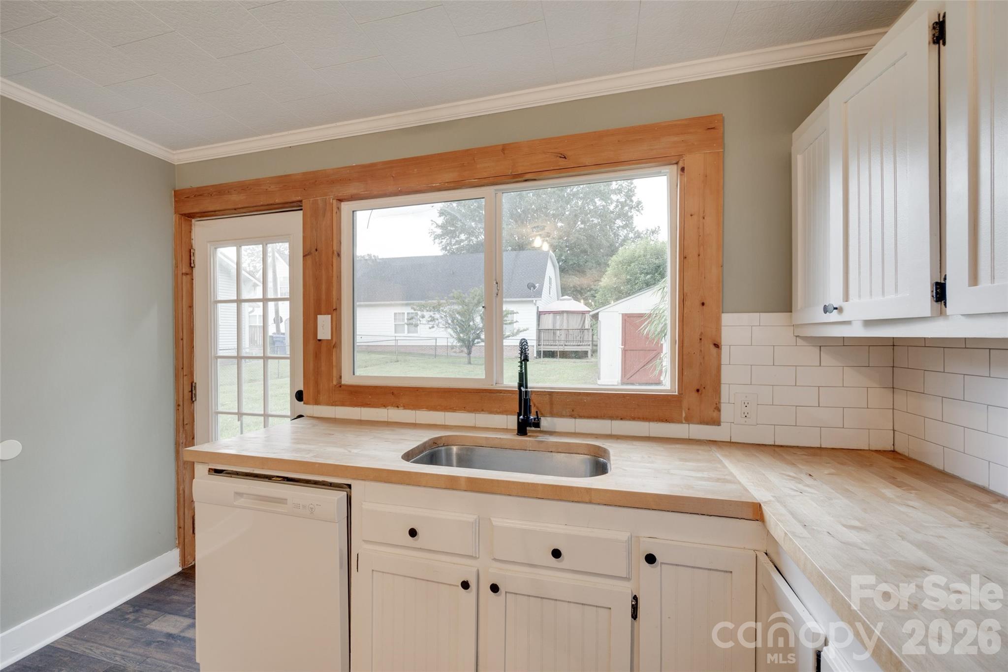 608 Spruce Street Property Photo 12