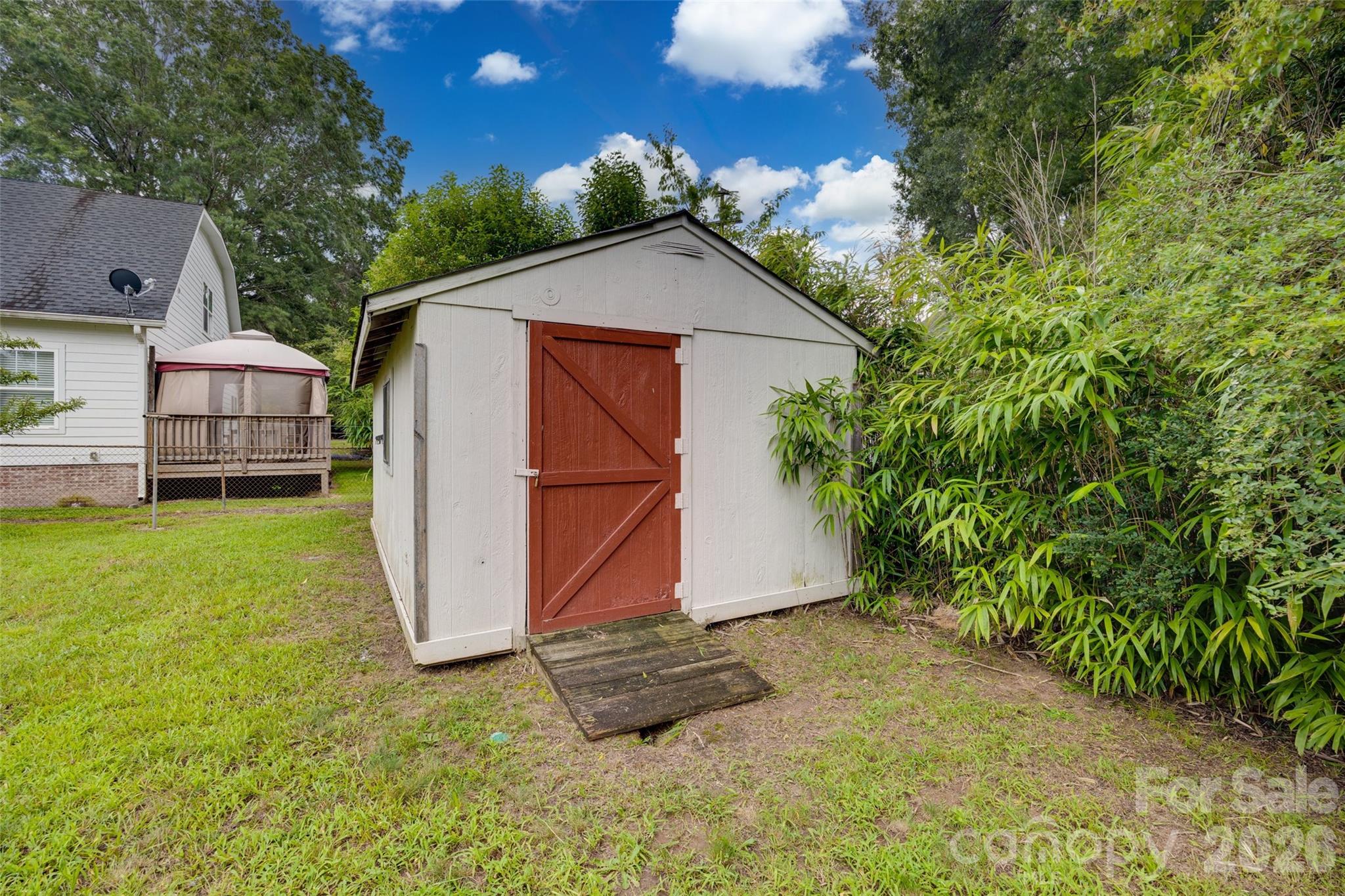 608 Spruce Street Property Photo 27
