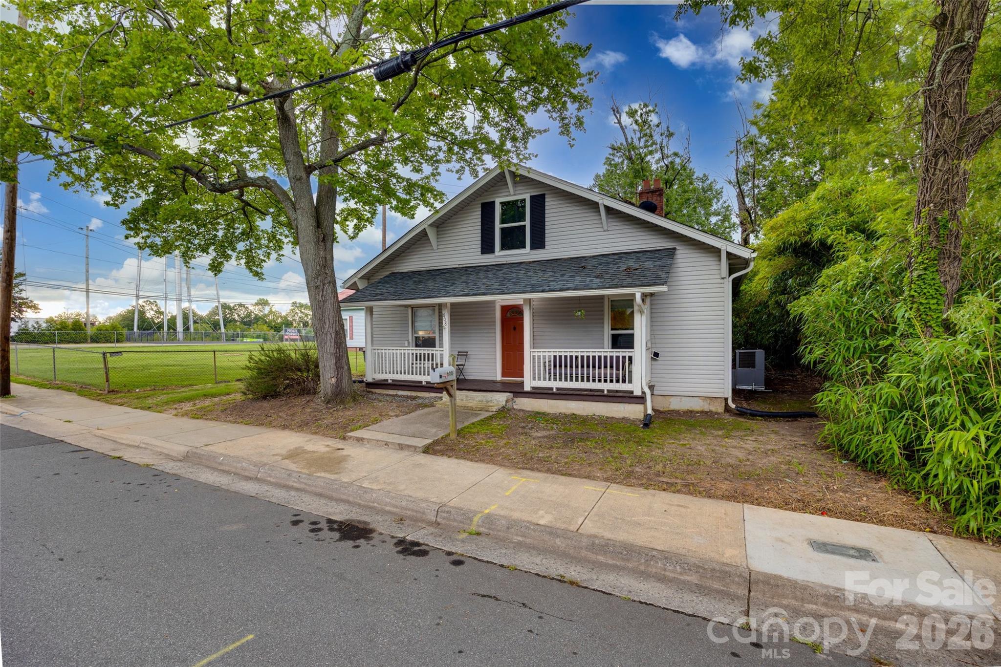 608 Spruce Street Property Photo 30