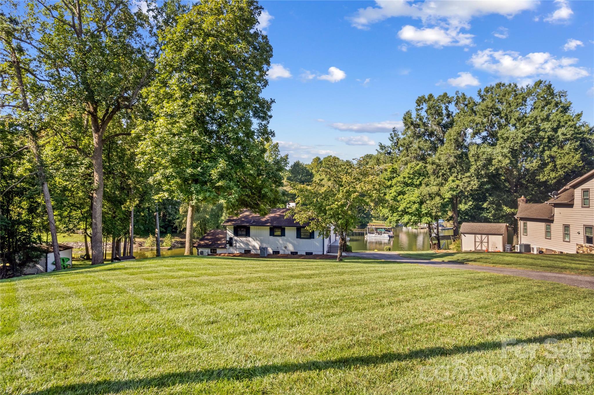 150 Shady Cove Drive Property Photo 2
