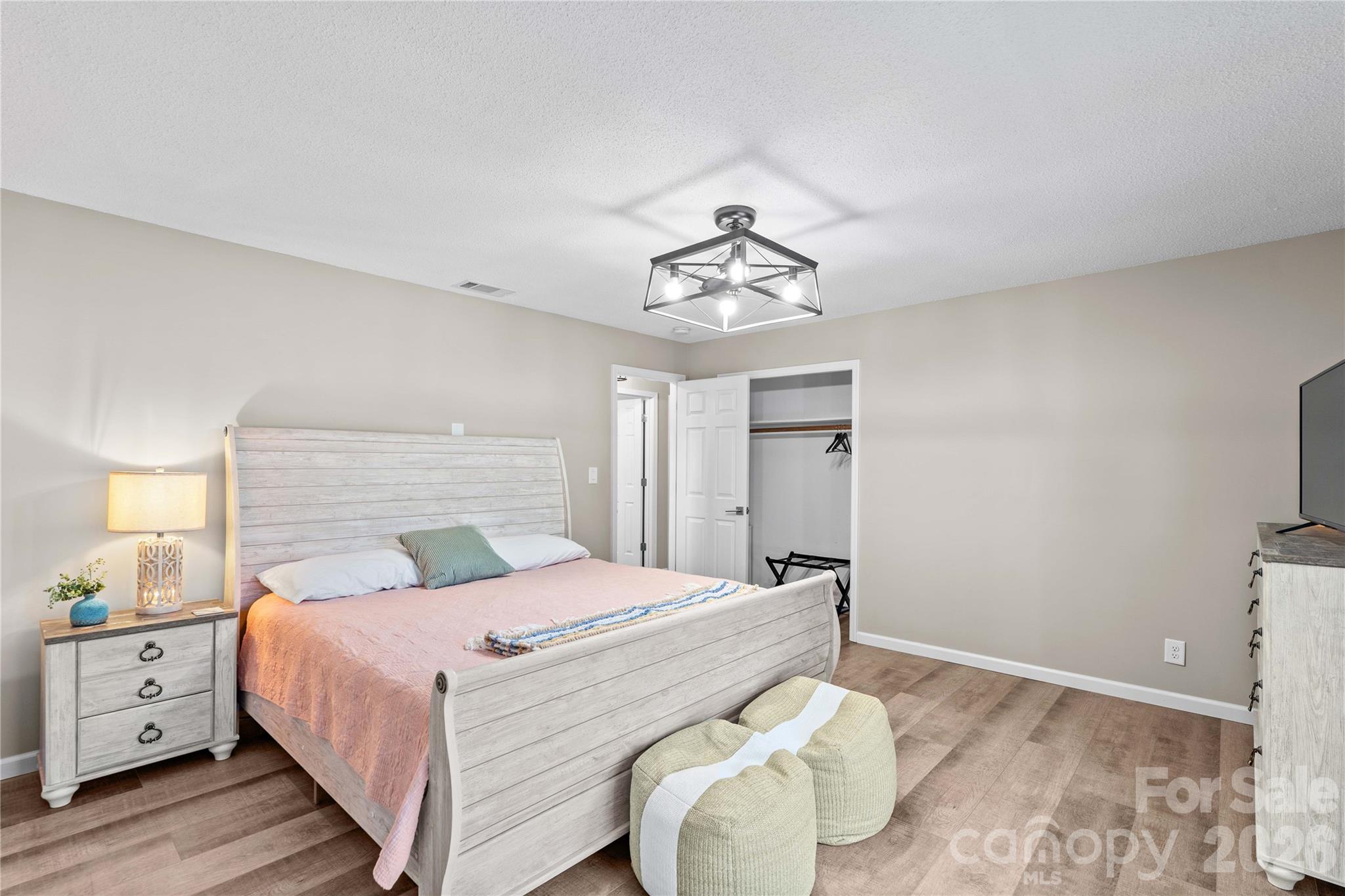 150 Shady Cove Drive Property Photo 22
