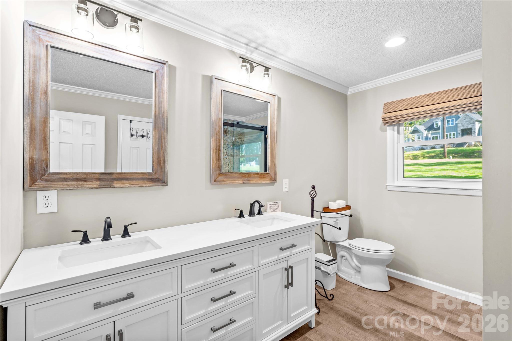 150 Shady Cove Drive Property Photo 27