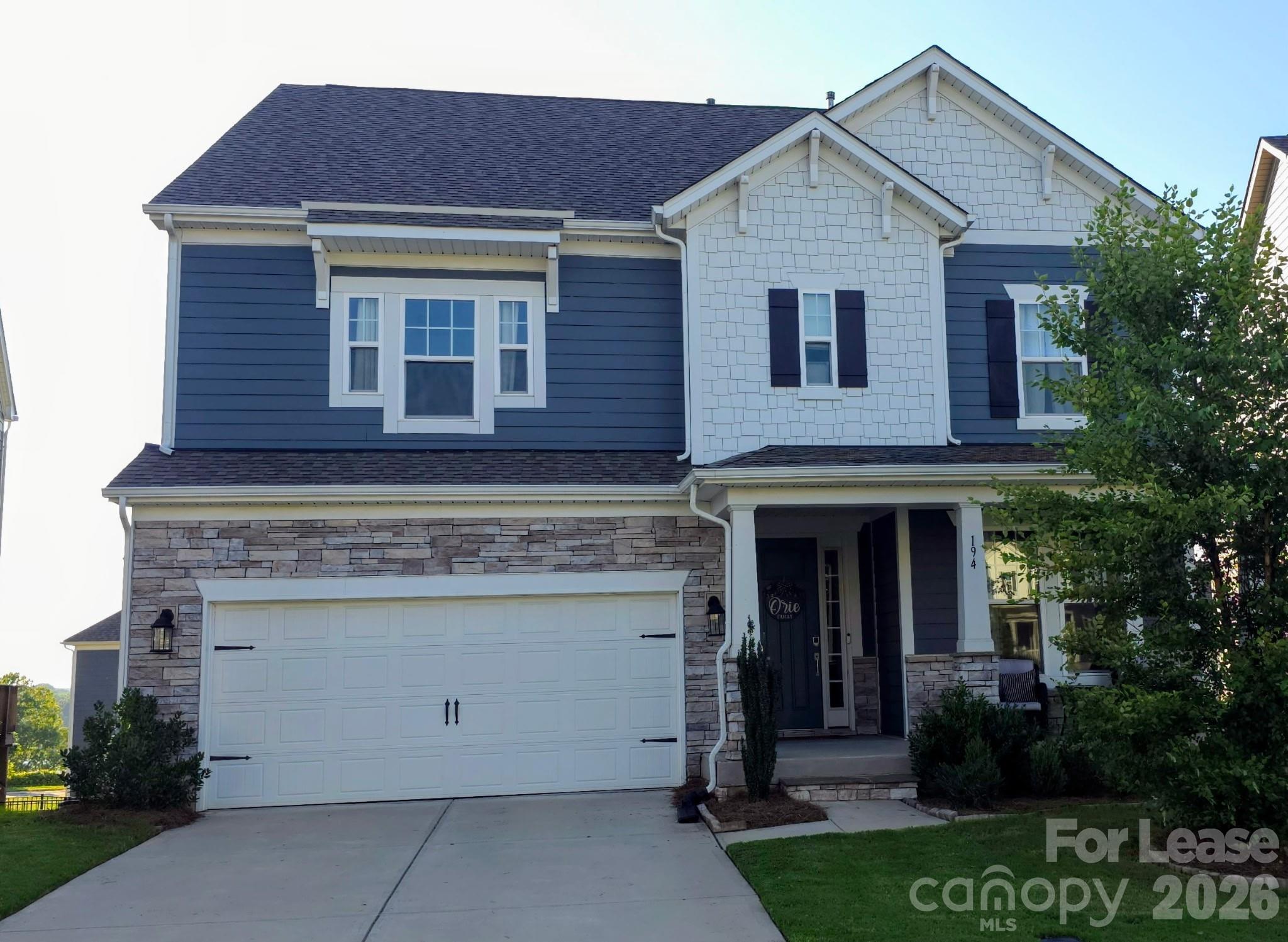 194 Winterberry Street Property Photo 1
