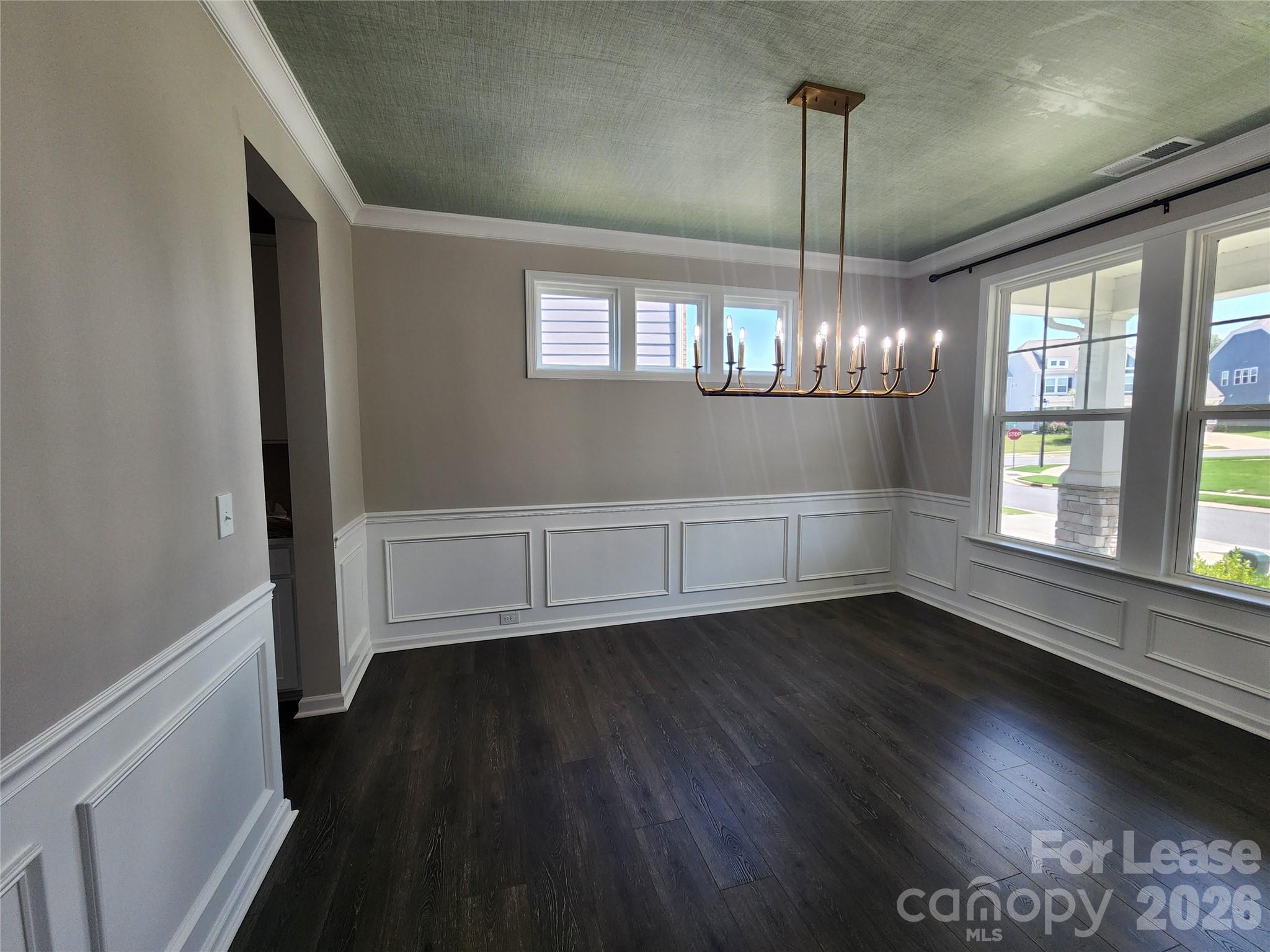 194 Winterberry Street Property Photo 3