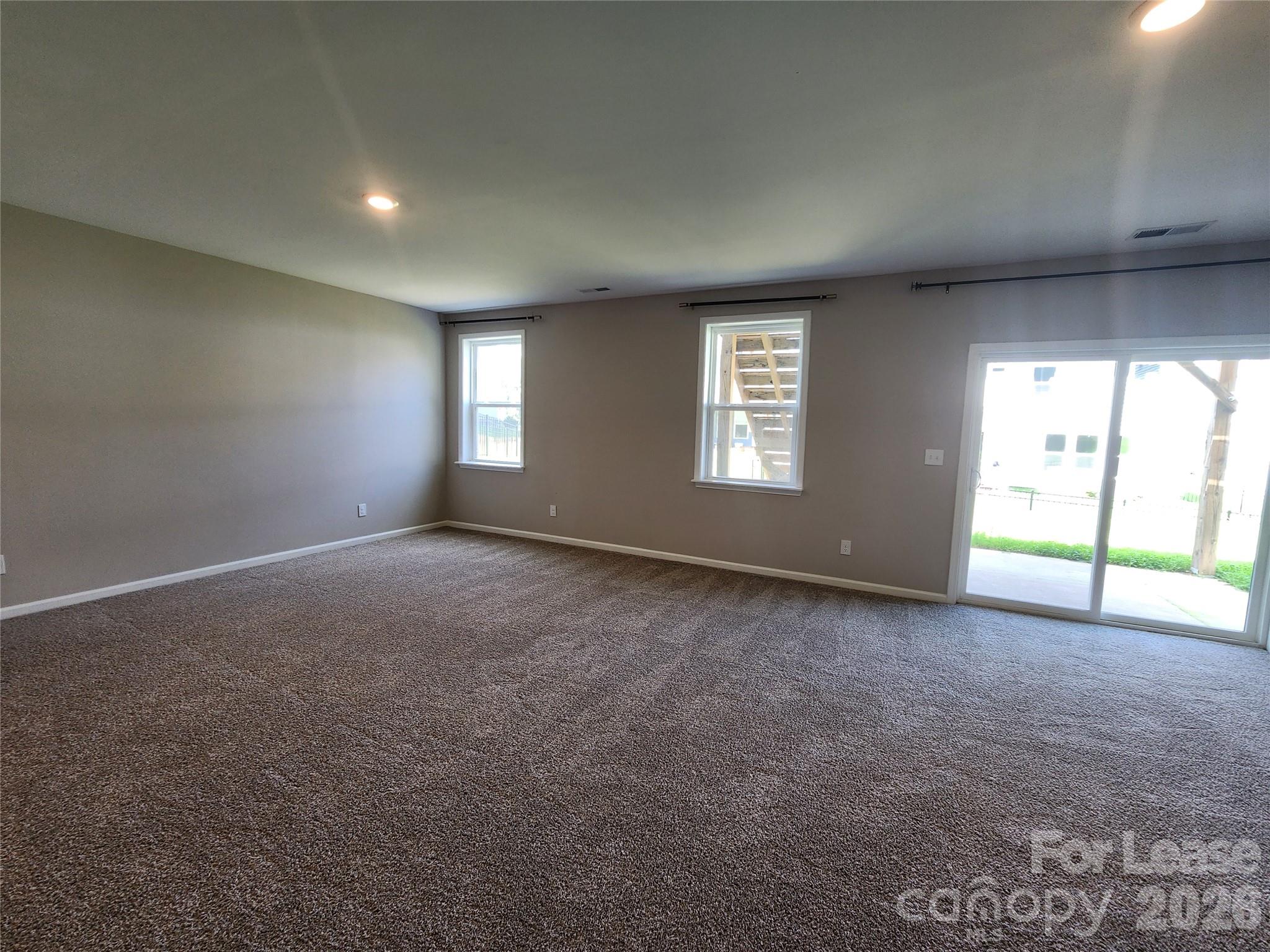 194 Winterberry Street Property Photo 12