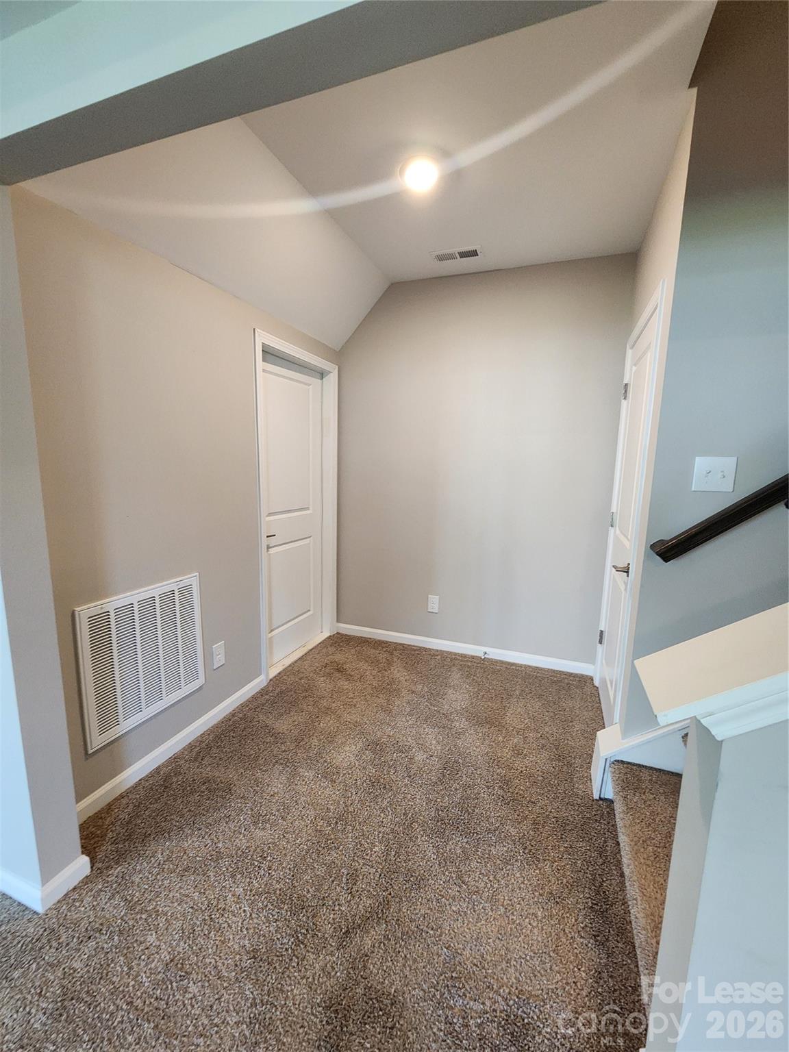 194 Winterberry Street Property Photo 14