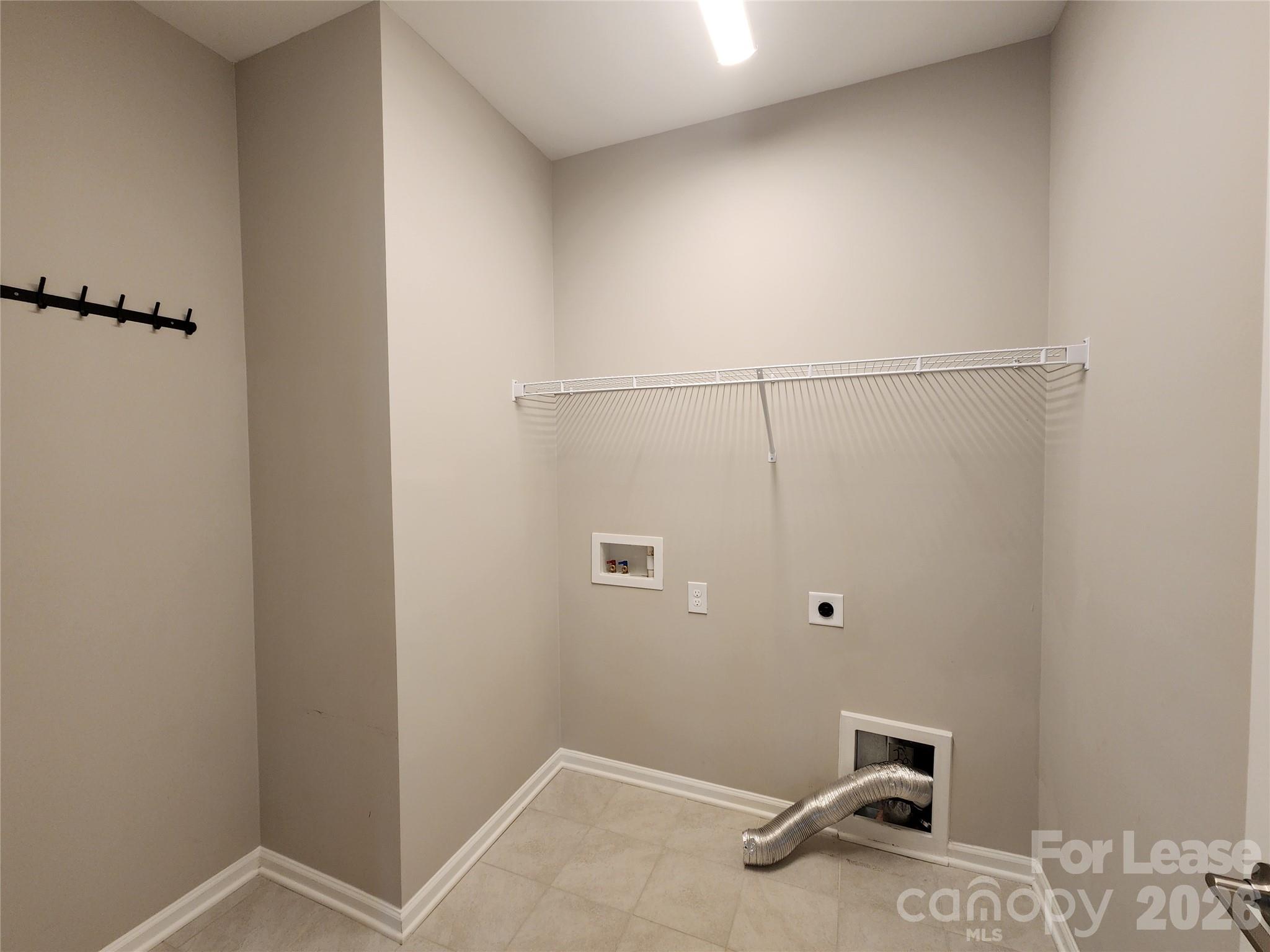 194 Winterberry Street Property Photo 20