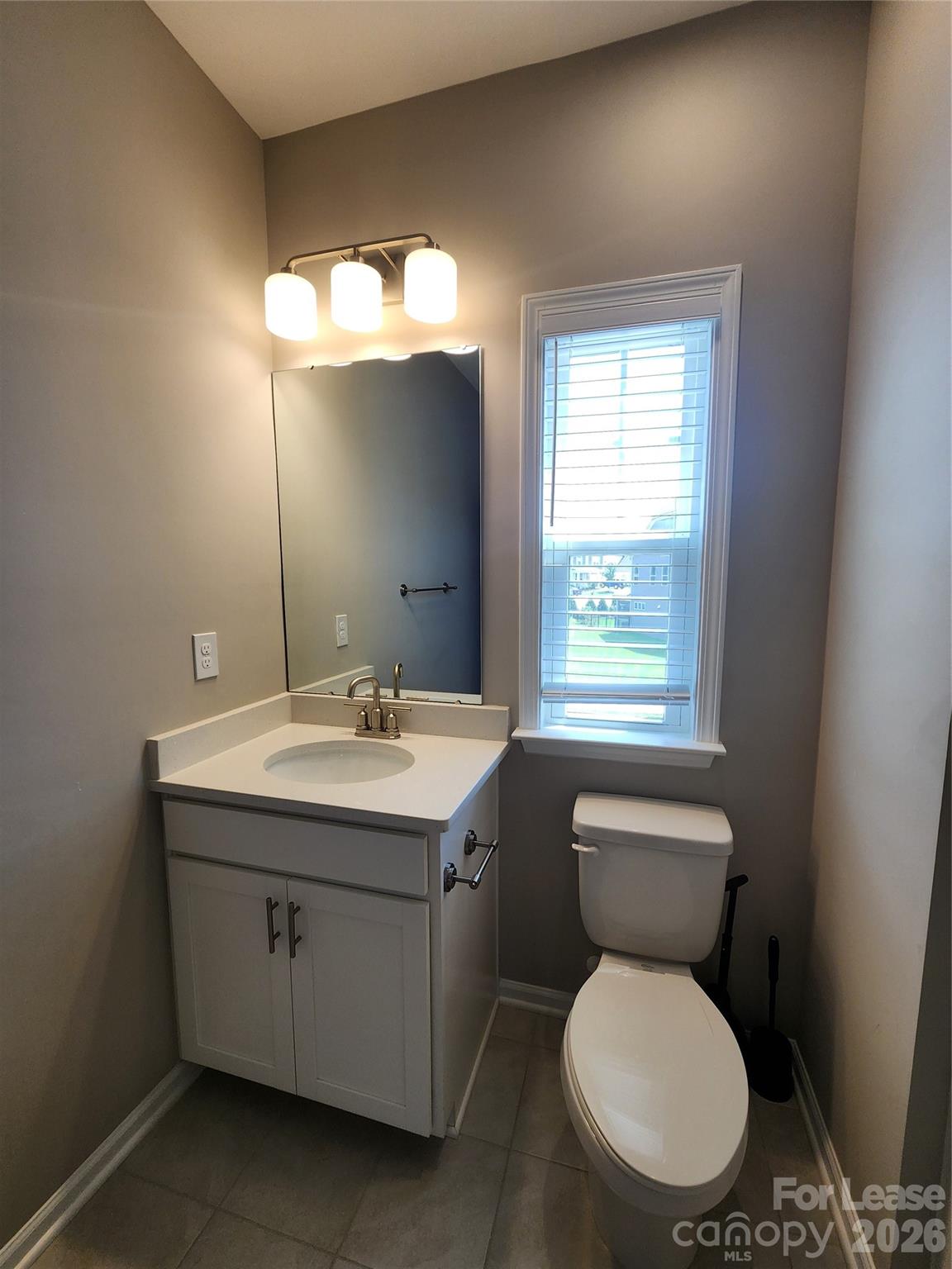 194 Winterberry Street Property Photo 23