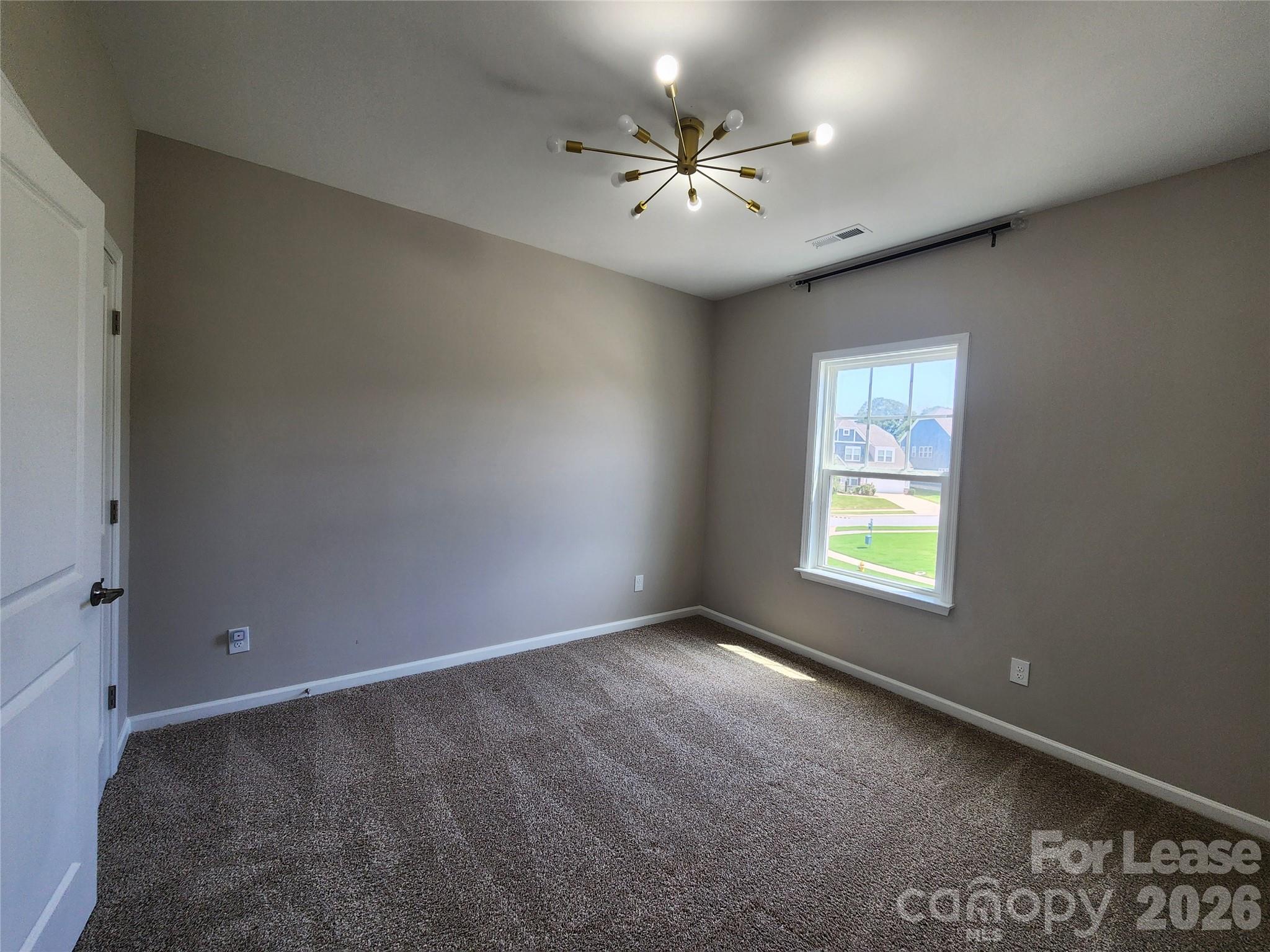 194 Winterberry Street Property Photo 25