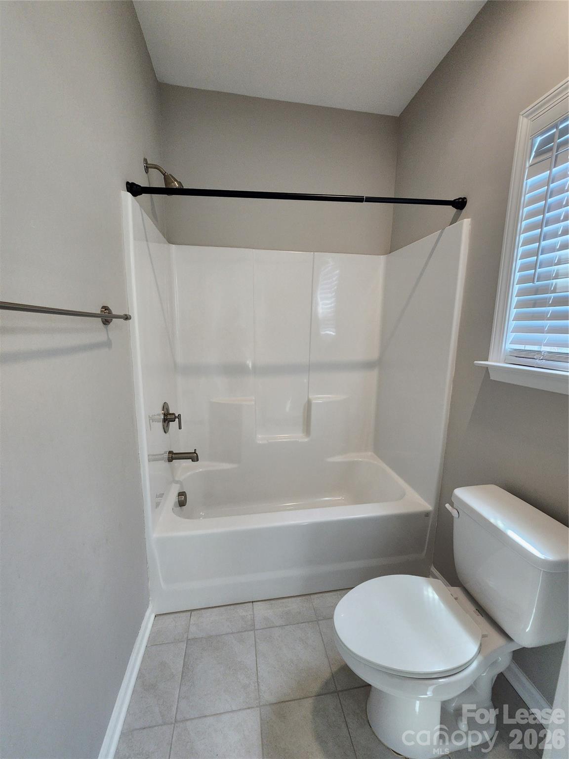 194 Winterberry Street Property Photo 27