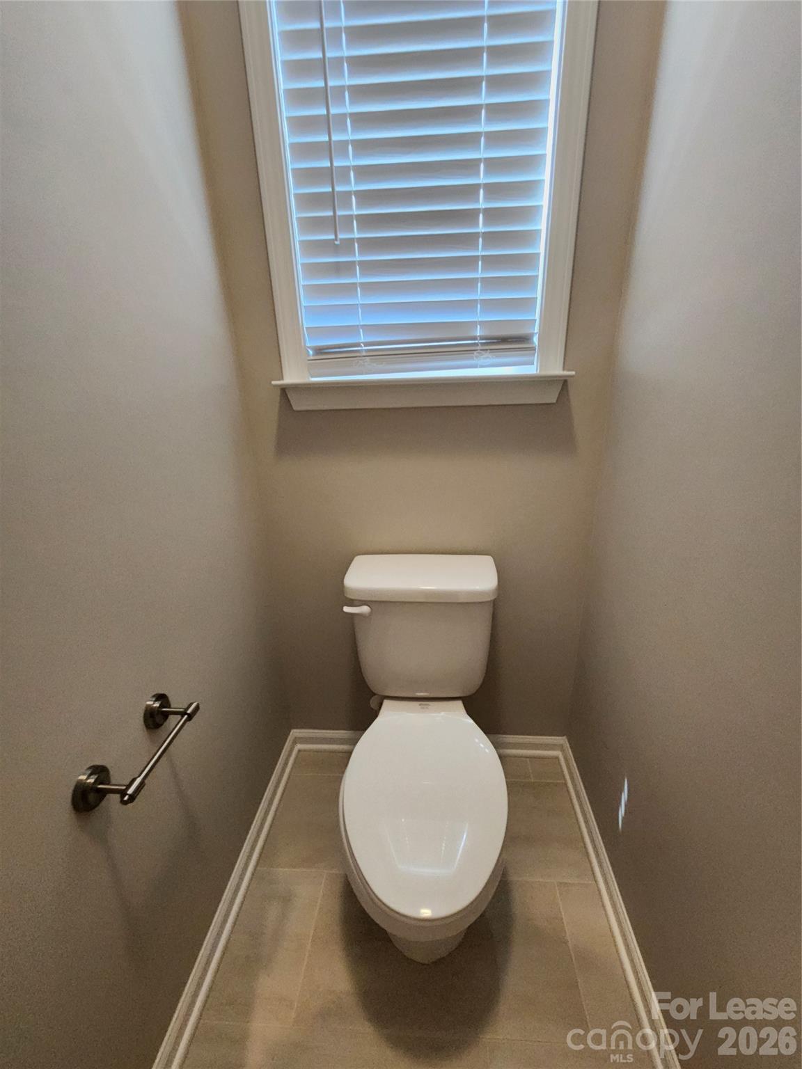 194 Winterberry Street Property Photo 35