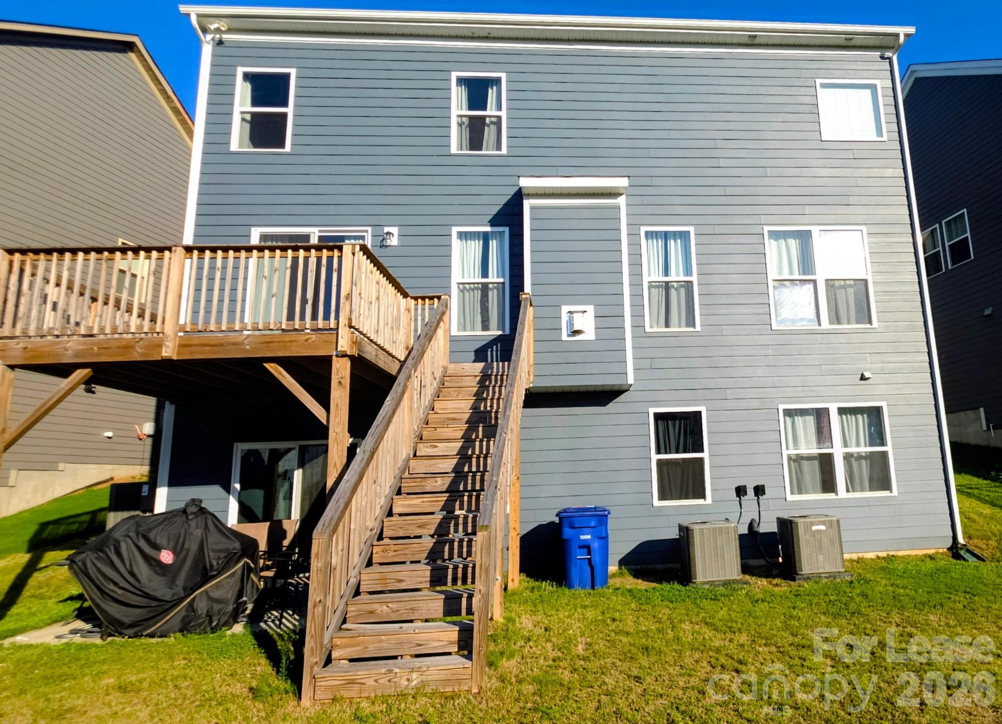 194 Winterberry Street Property Photo 37