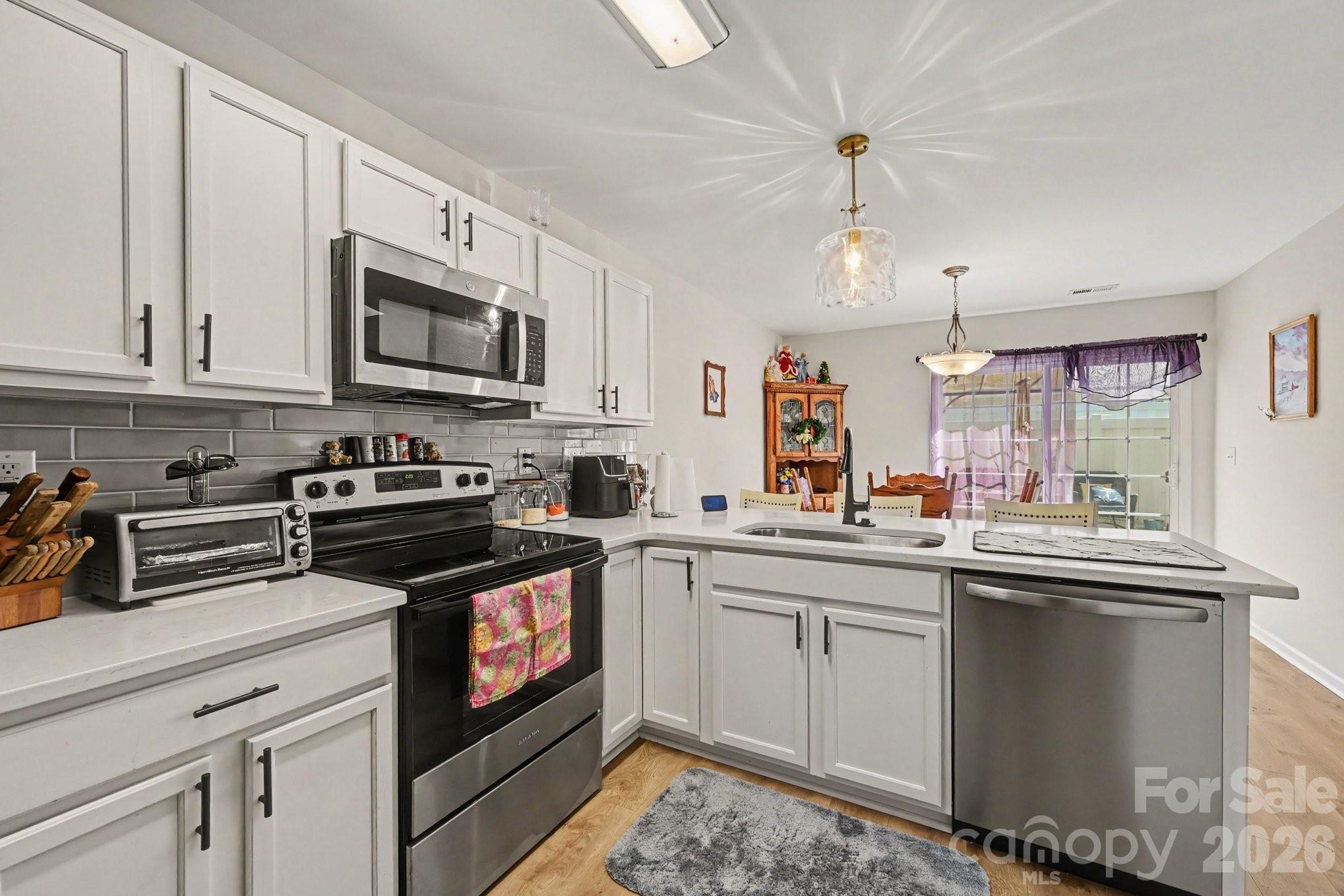 219 Edinburgh Court Property Photo 6