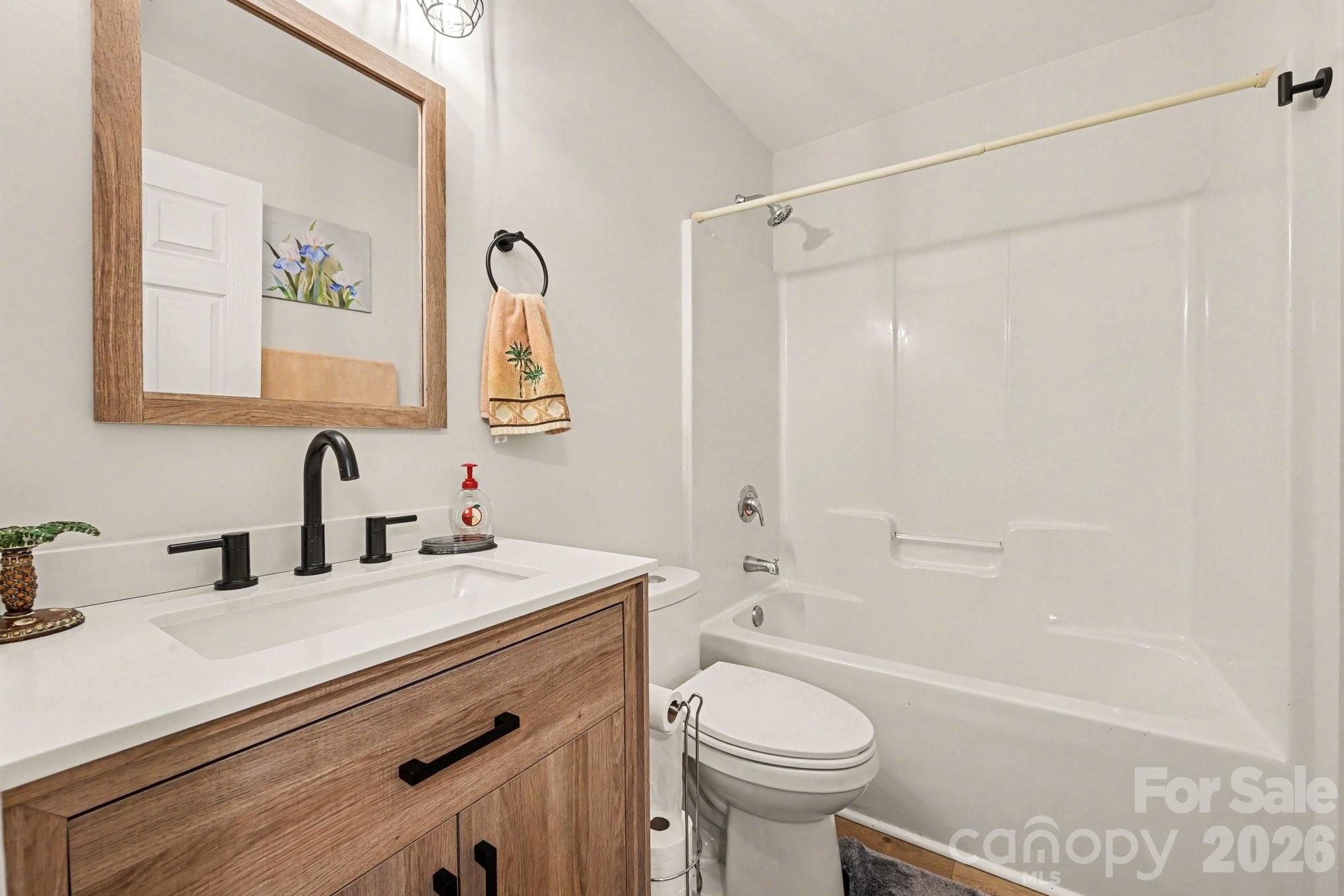 219 Edinburgh Court Property Photo 9