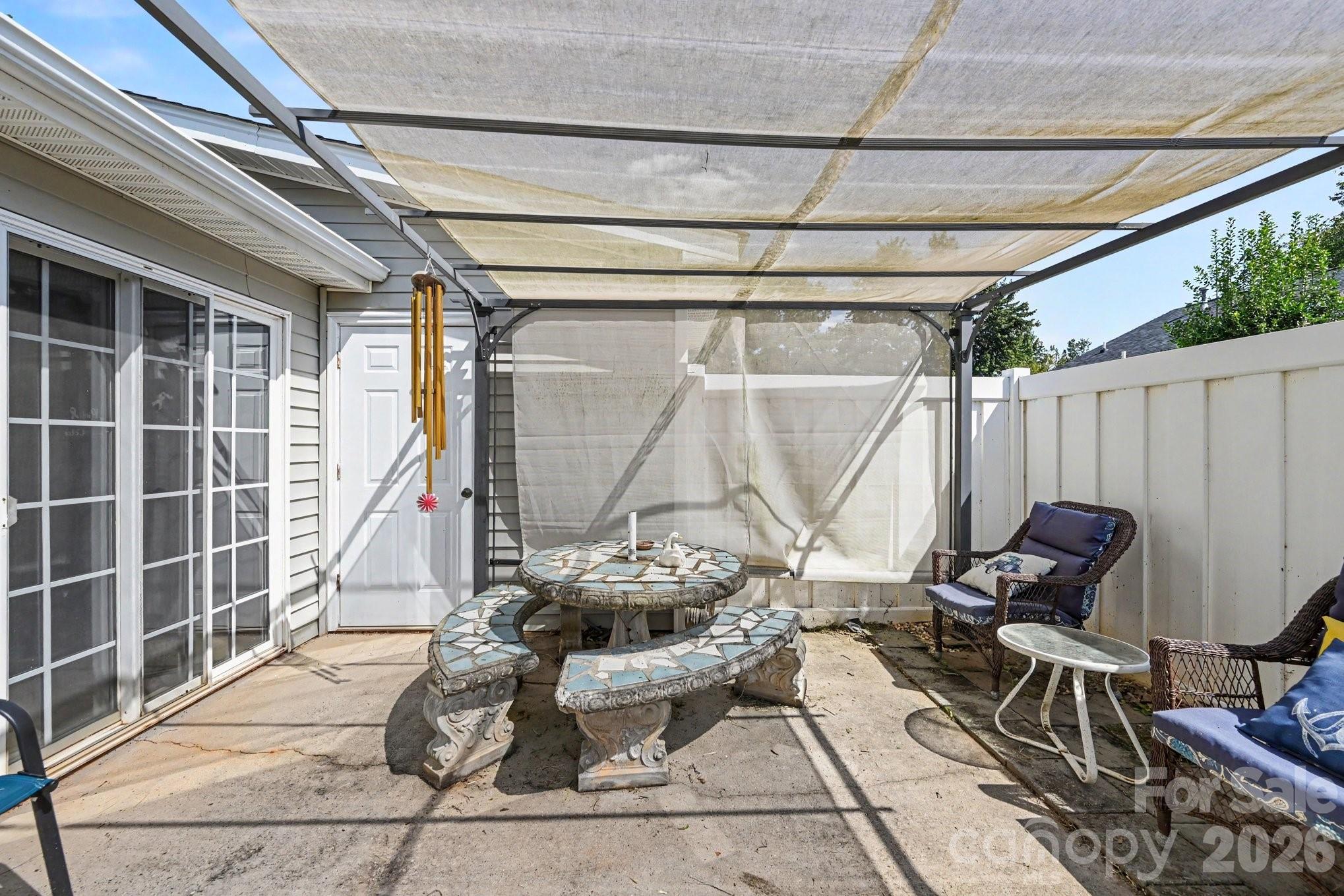 219 Edinburgh Court Property Photo 15
