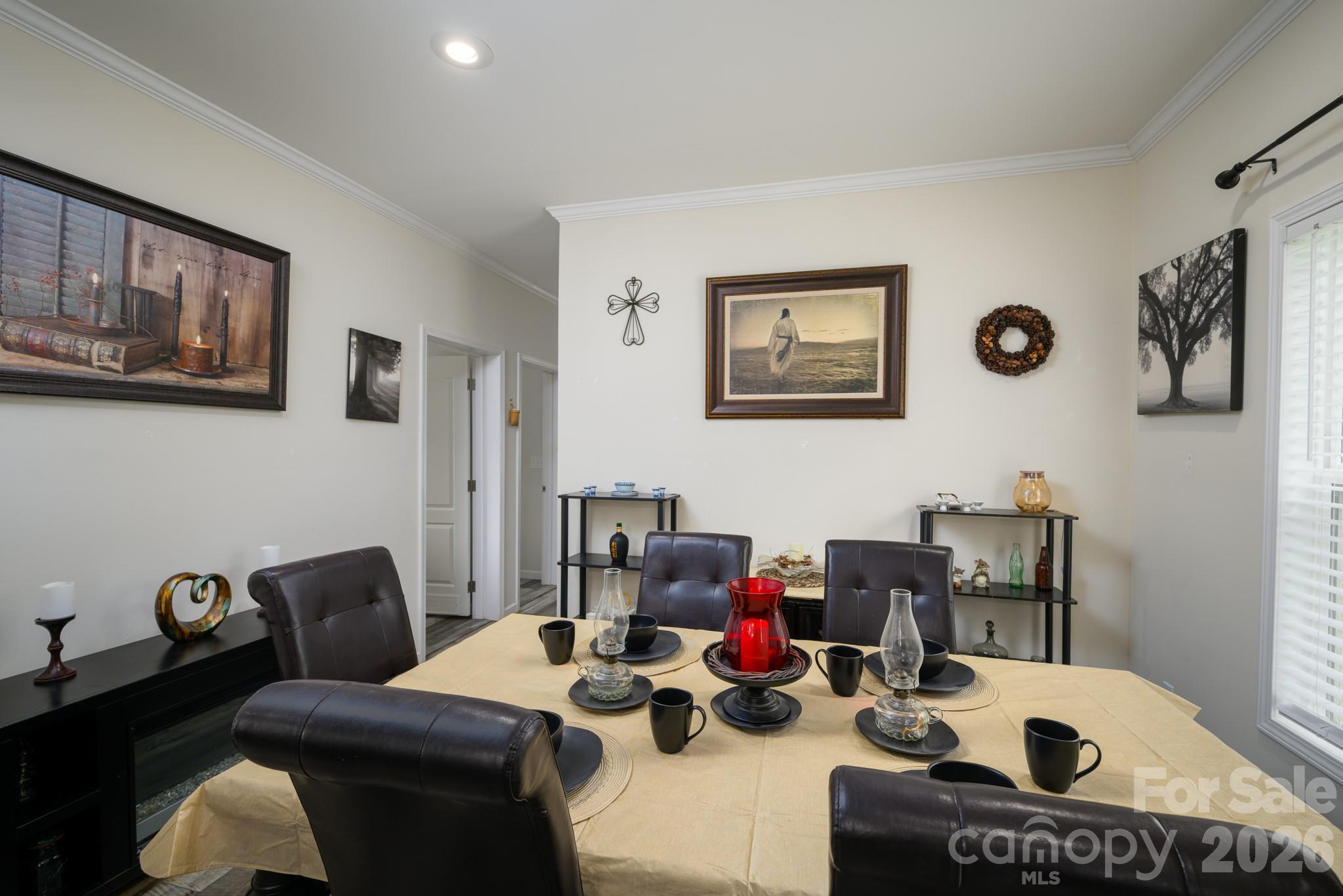 324 Plemmons Place Property Photo 6