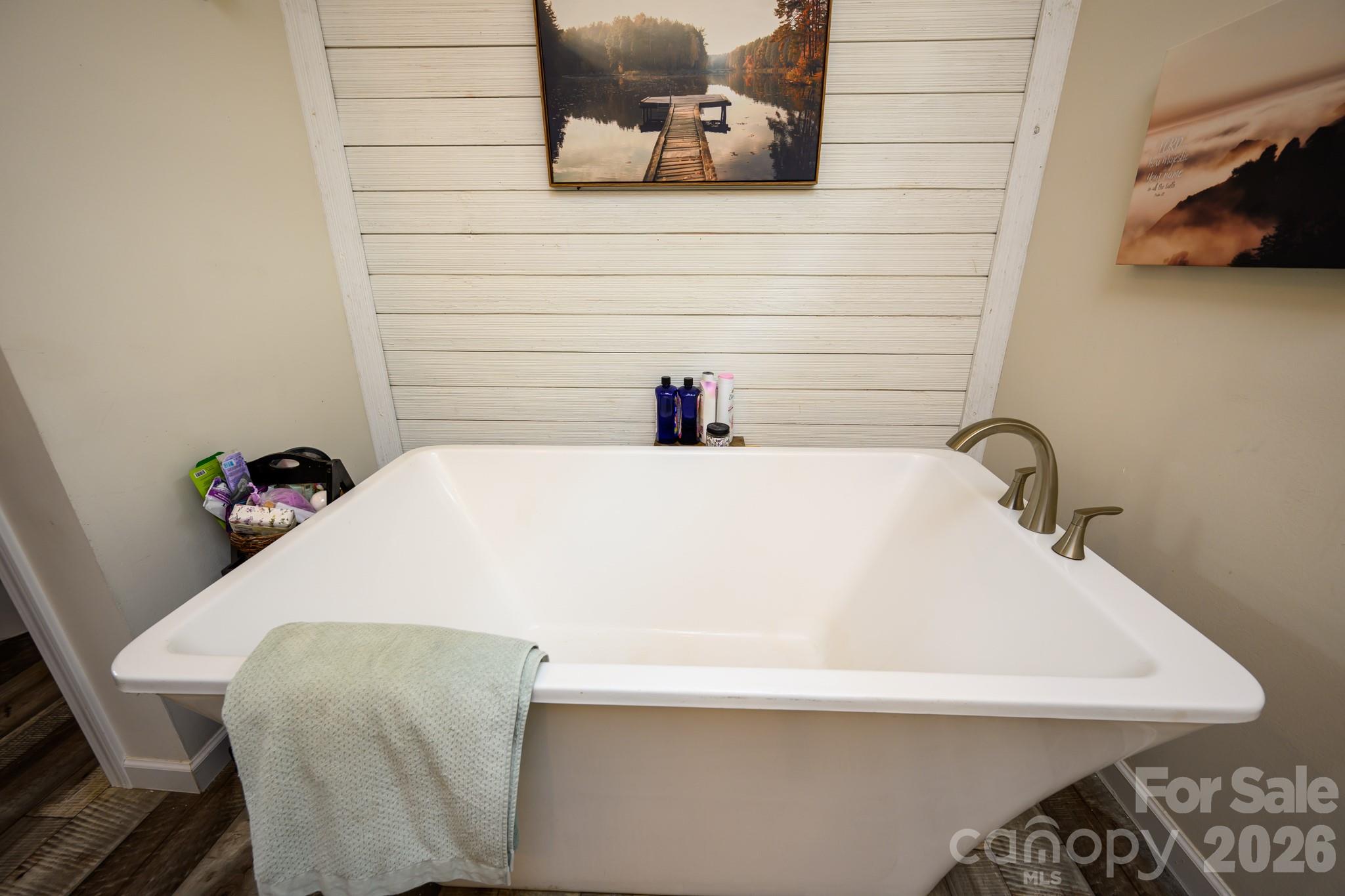 324 Plemmons Place Property Photo 12