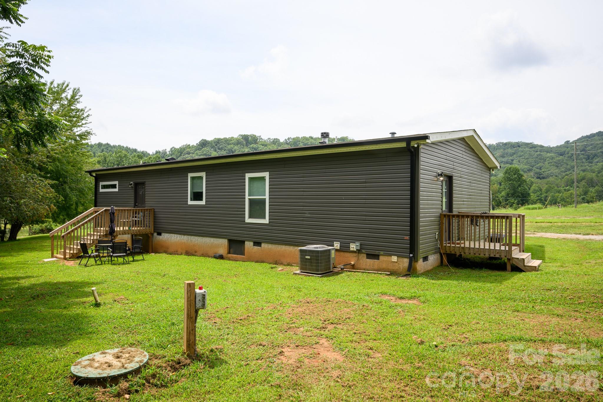 324 Plemmons Place Property Photo 21