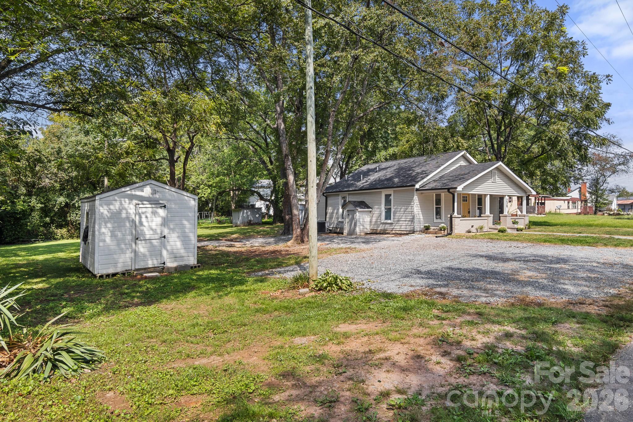 238 37th Street Property Photo 5