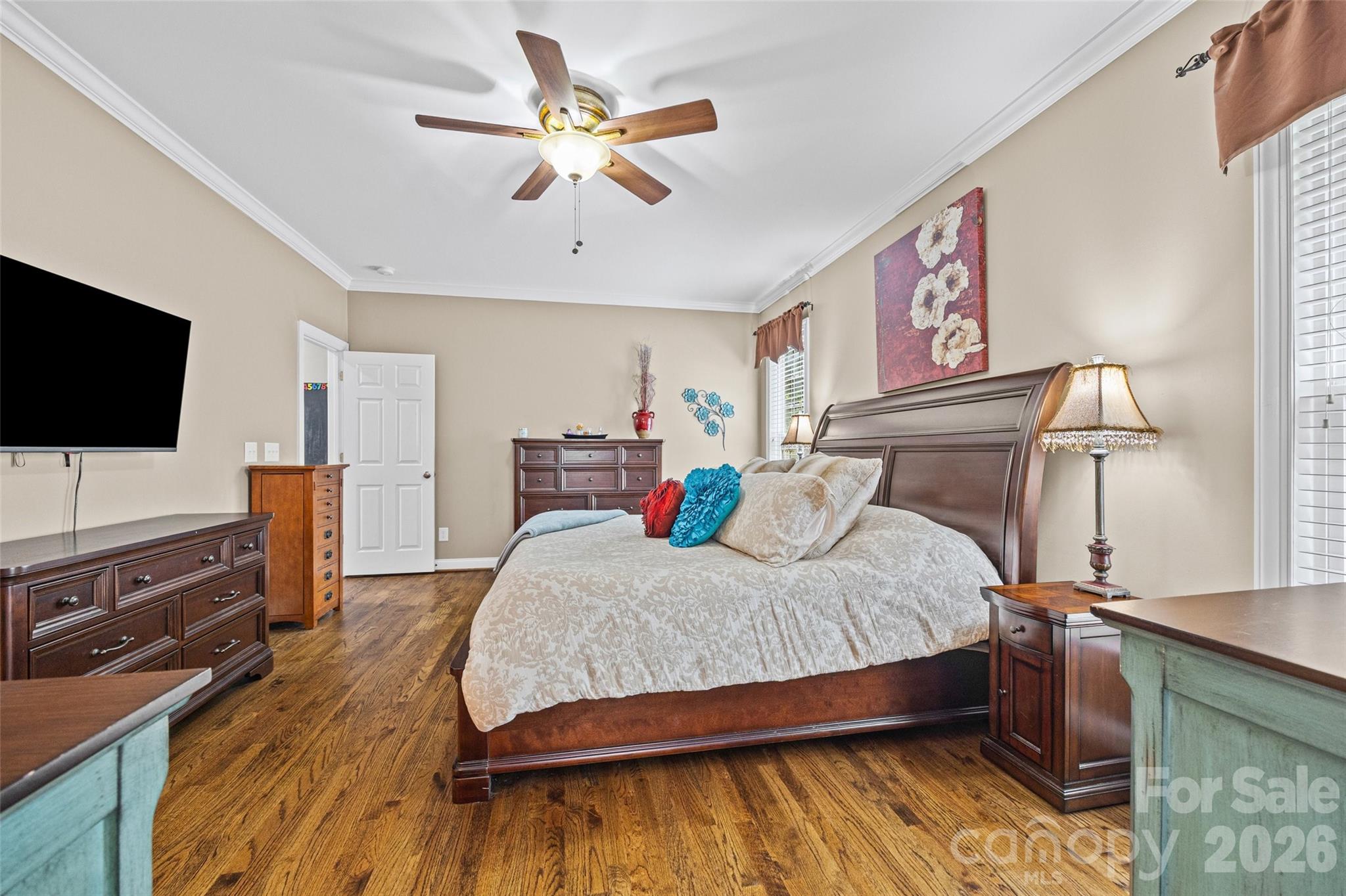 1063 Hunters Run Drive Property Photo 13